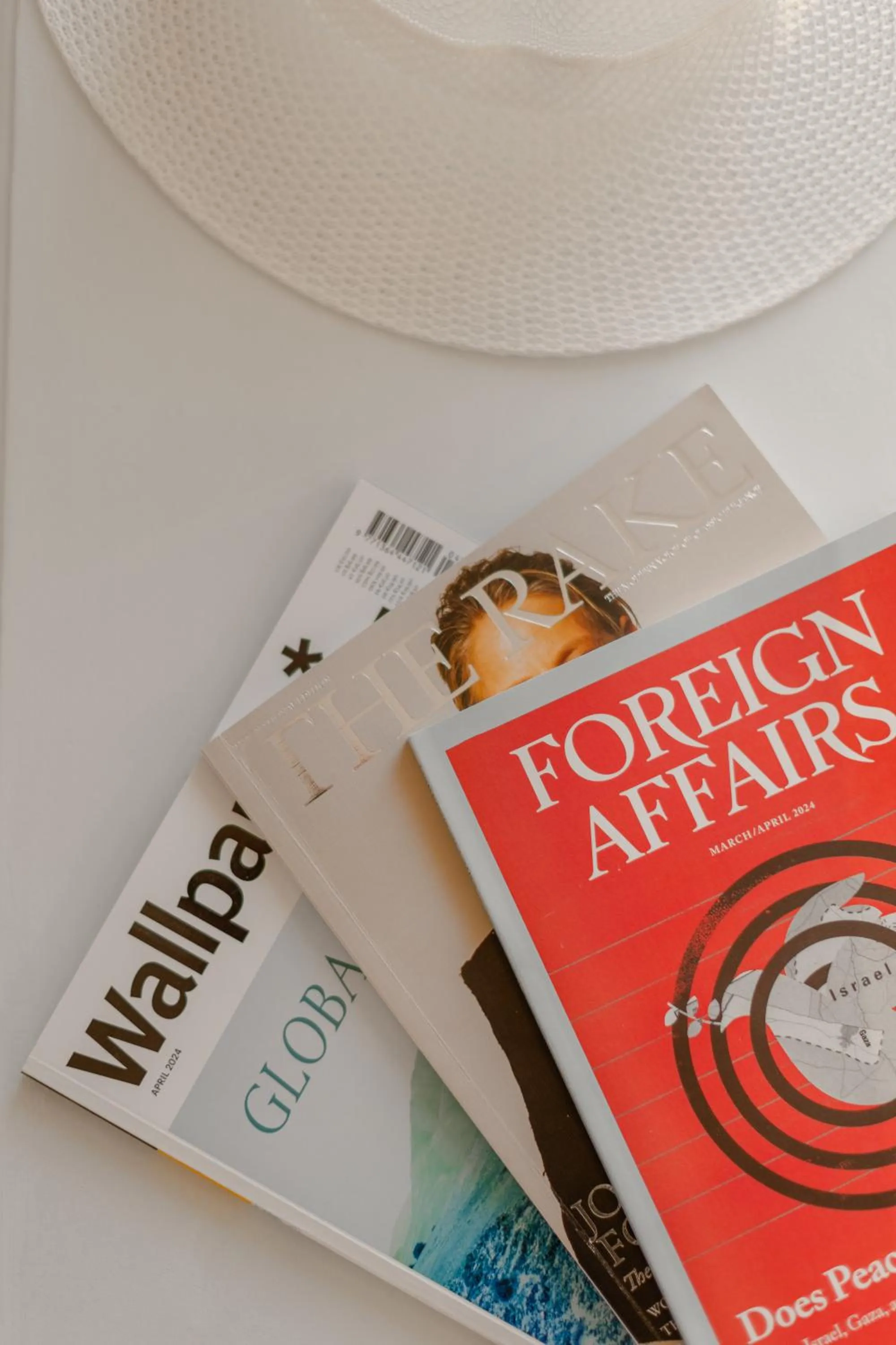 Text overlay in Nevma Suites