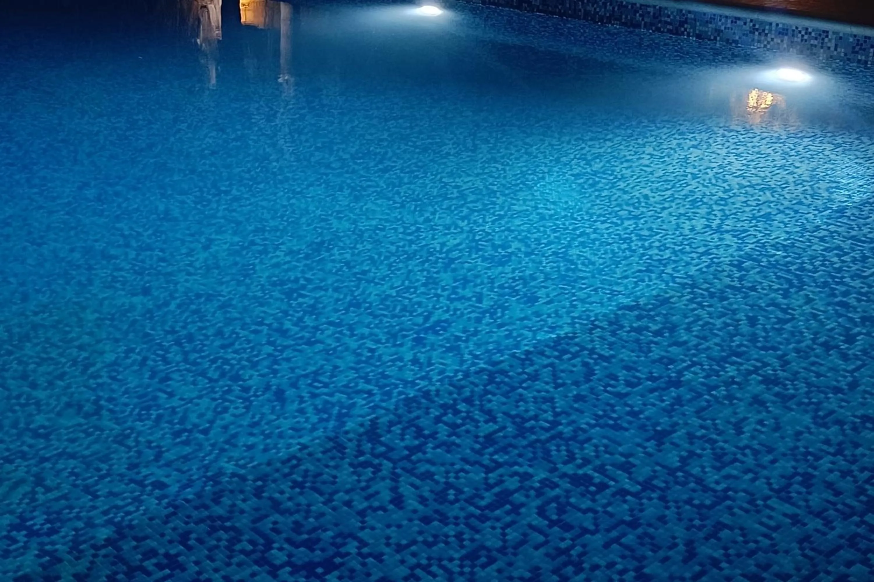 Swimming pool in Hotel Villa Costes