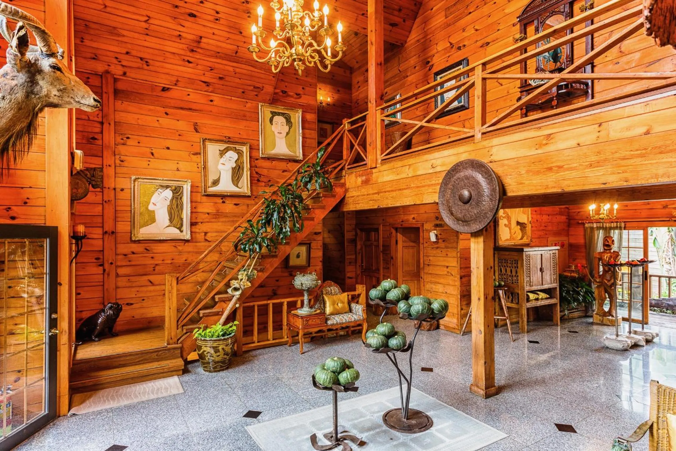 Property building in Sun Moon Lake Full House Resort