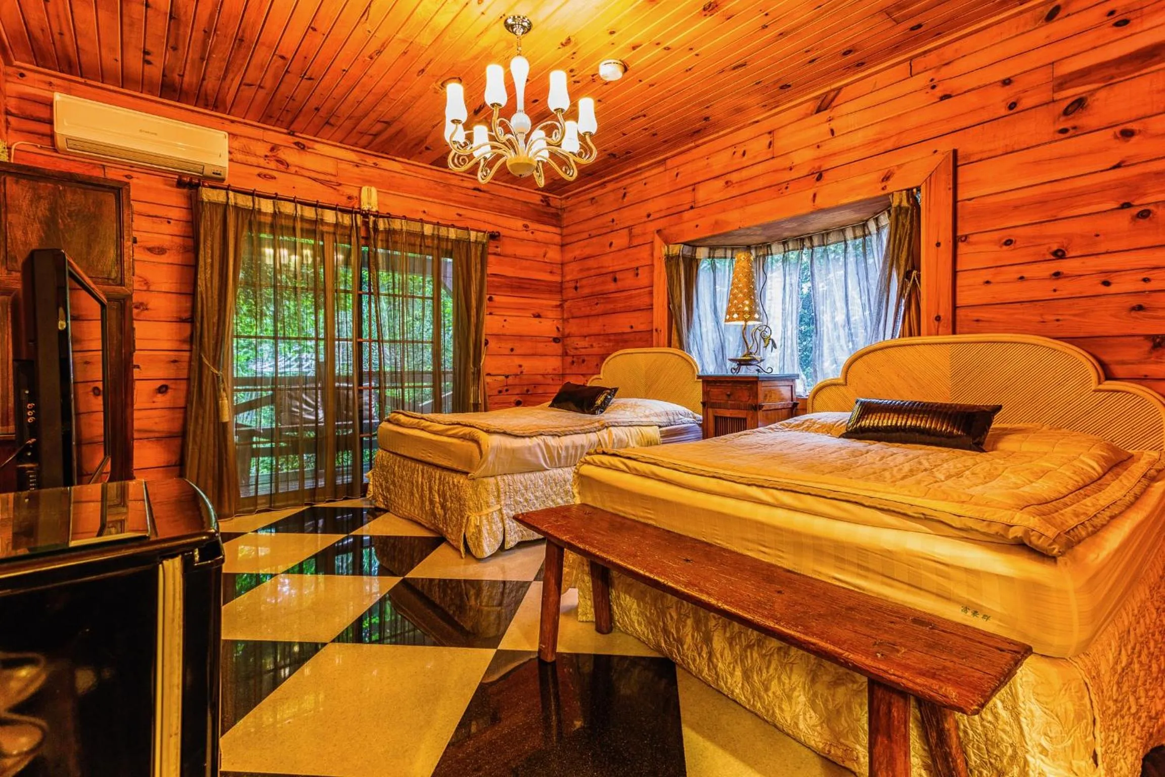 Bed in Sun Moon Lake Full House Resort