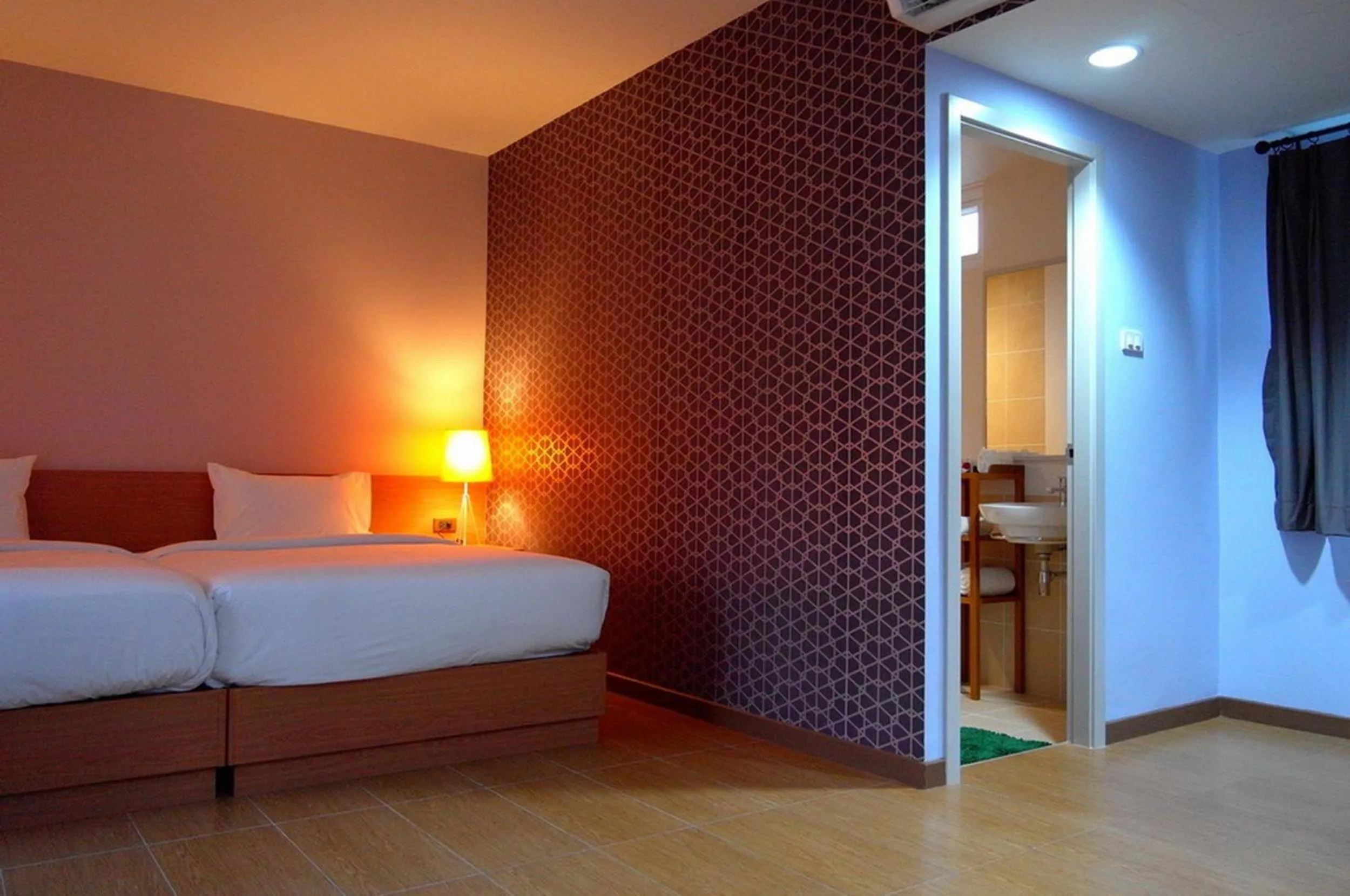 Photo of the whole room, Bed in U Tiny Boutique Hotel Suvarnabhumi Bangkok - SHA Plus