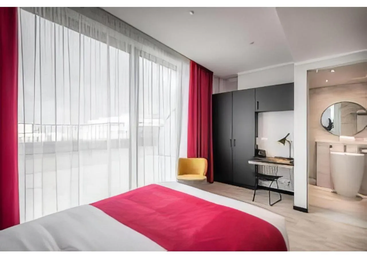 Bathroom, Bed in Hotel Jamingo