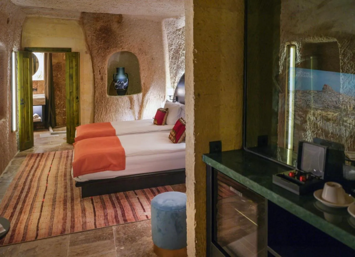 TV and multimedia, Bed in Very Peri Cappadocia - The Lifestyle Luxury Design Hotel