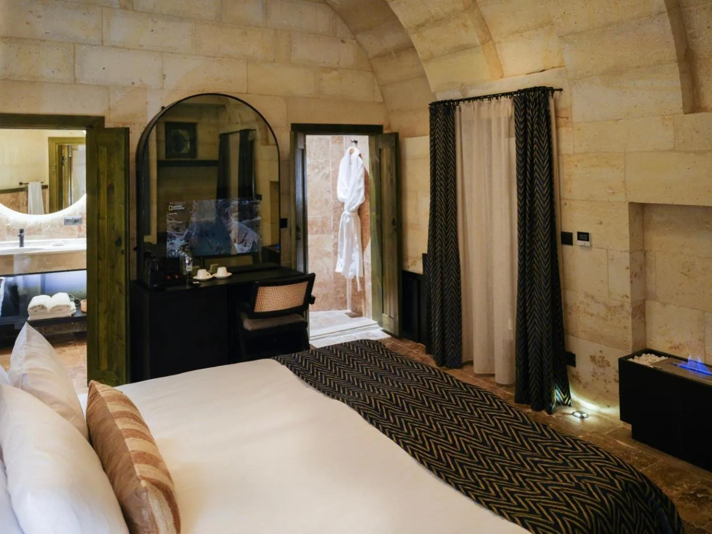 Bathroom, Bed in Very Peri Cappadocia - The Lifestyle Luxury Design Hotel