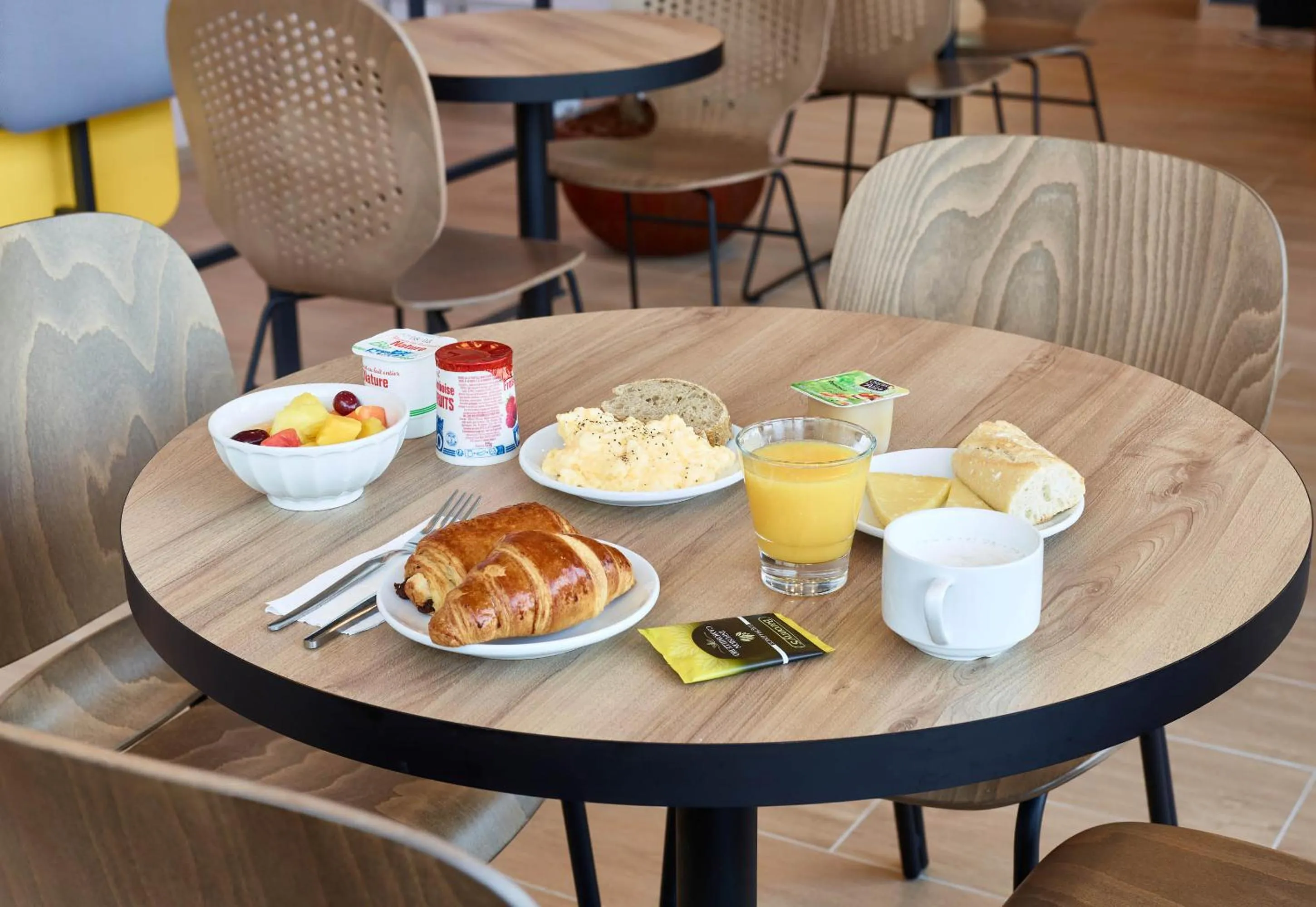 Breakfast in B&B HOTEL Paris Clichy-sous-Bois 3 étoiles