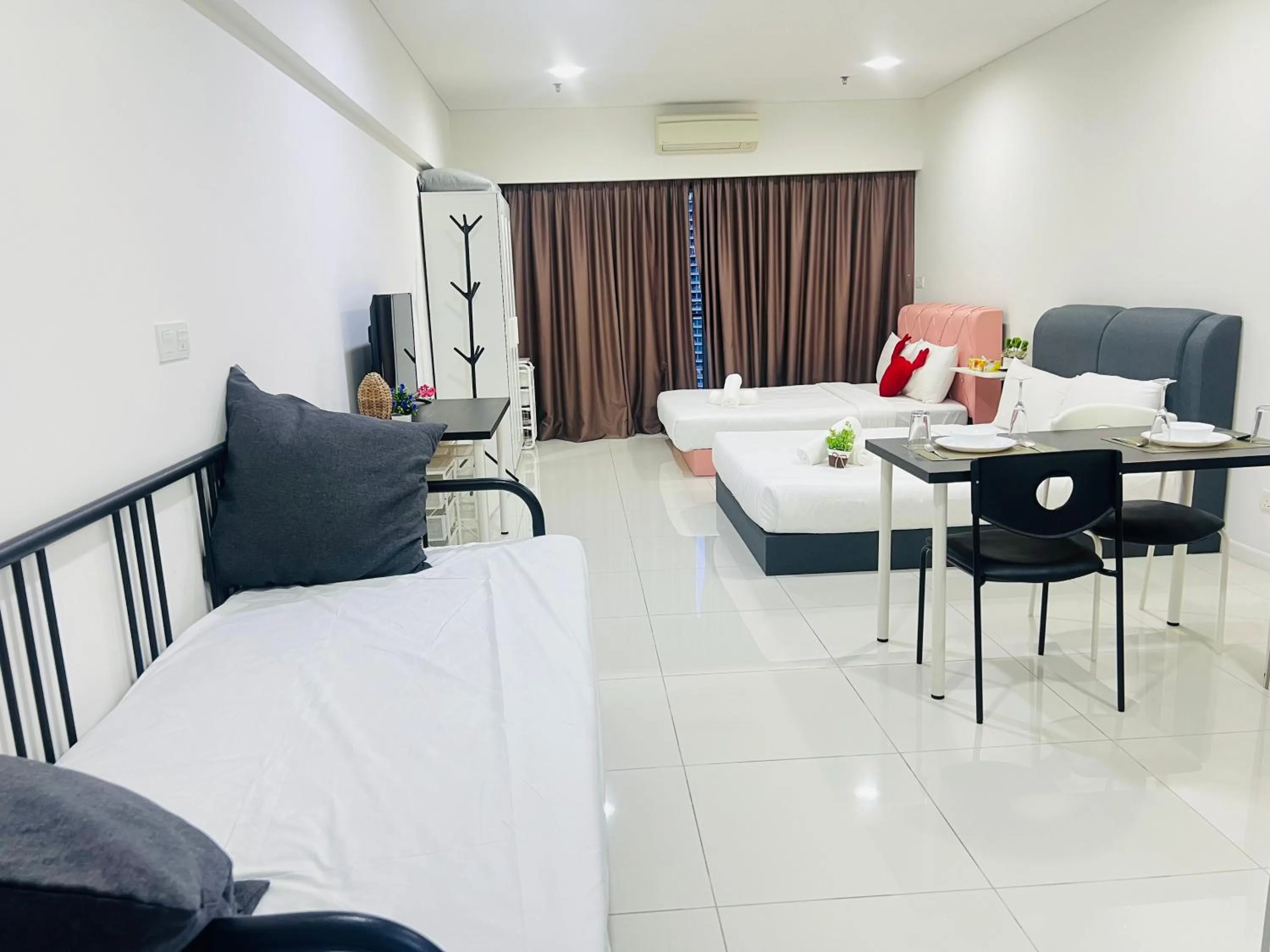 Living room in Mercu Summer Suites KLCC By Sweet Home