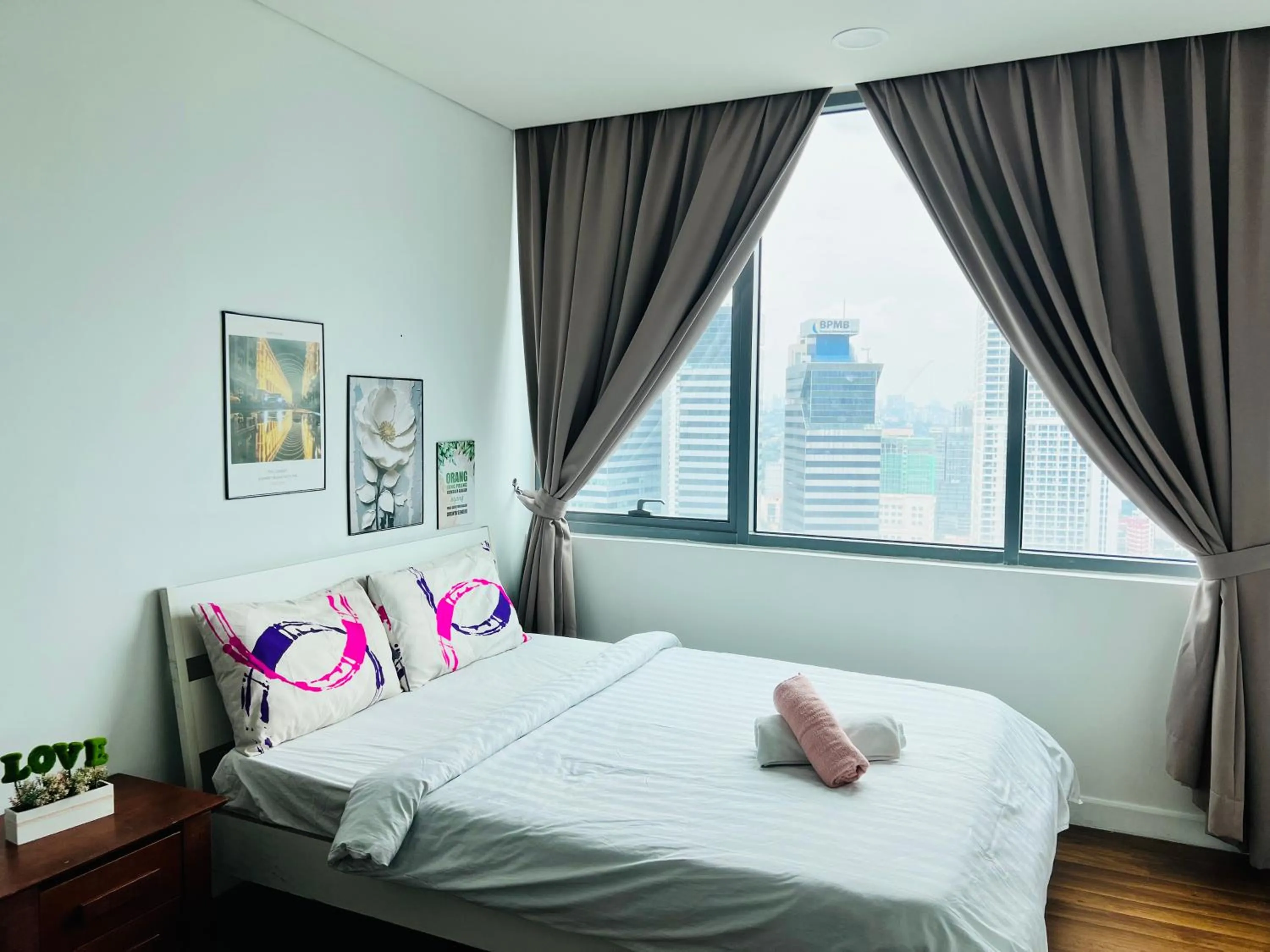 Bed in Mercu Summer Suites KLCC By Sweet Home