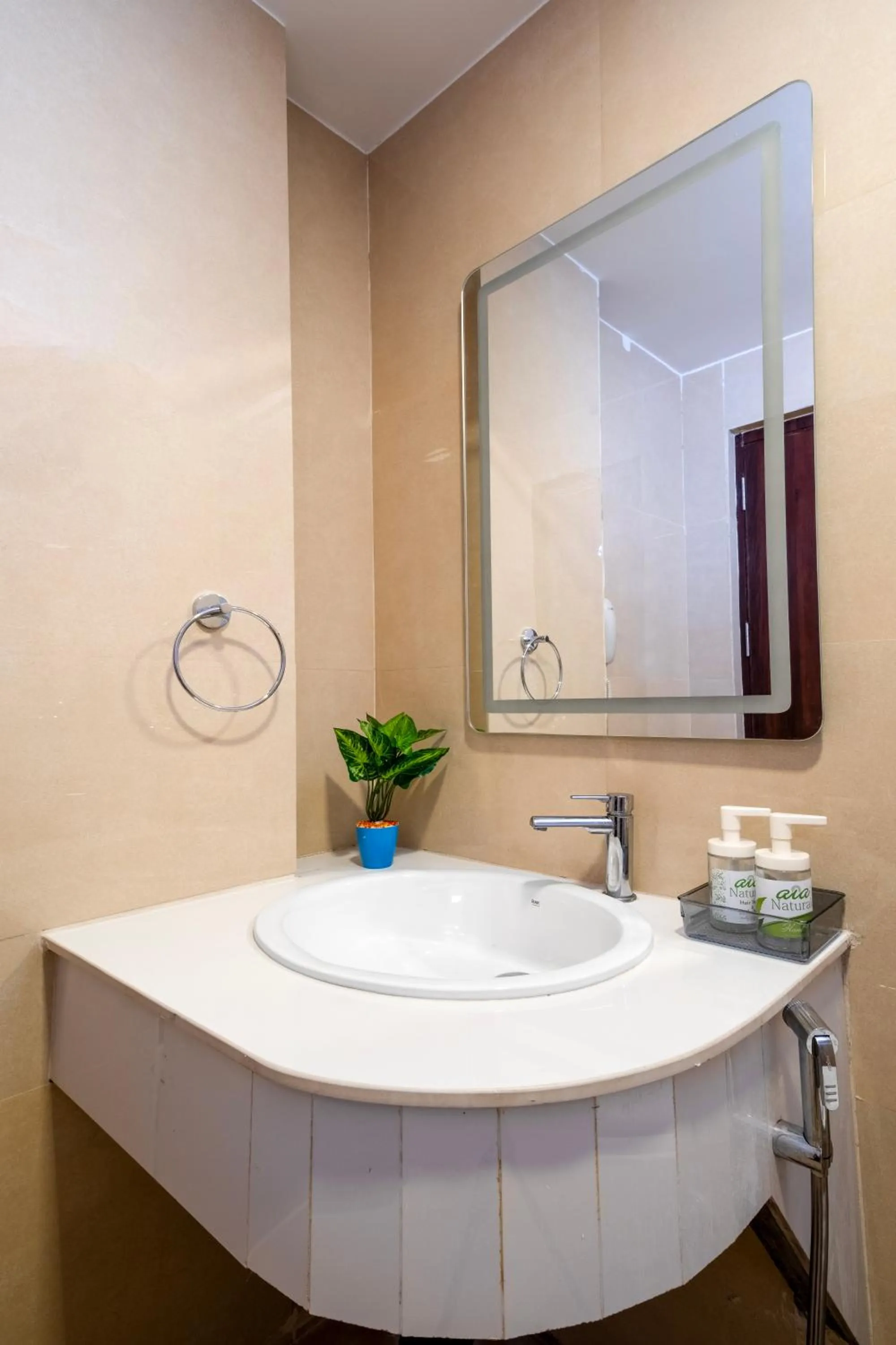Bathroom in Monday Hotels Swarnas The Capital