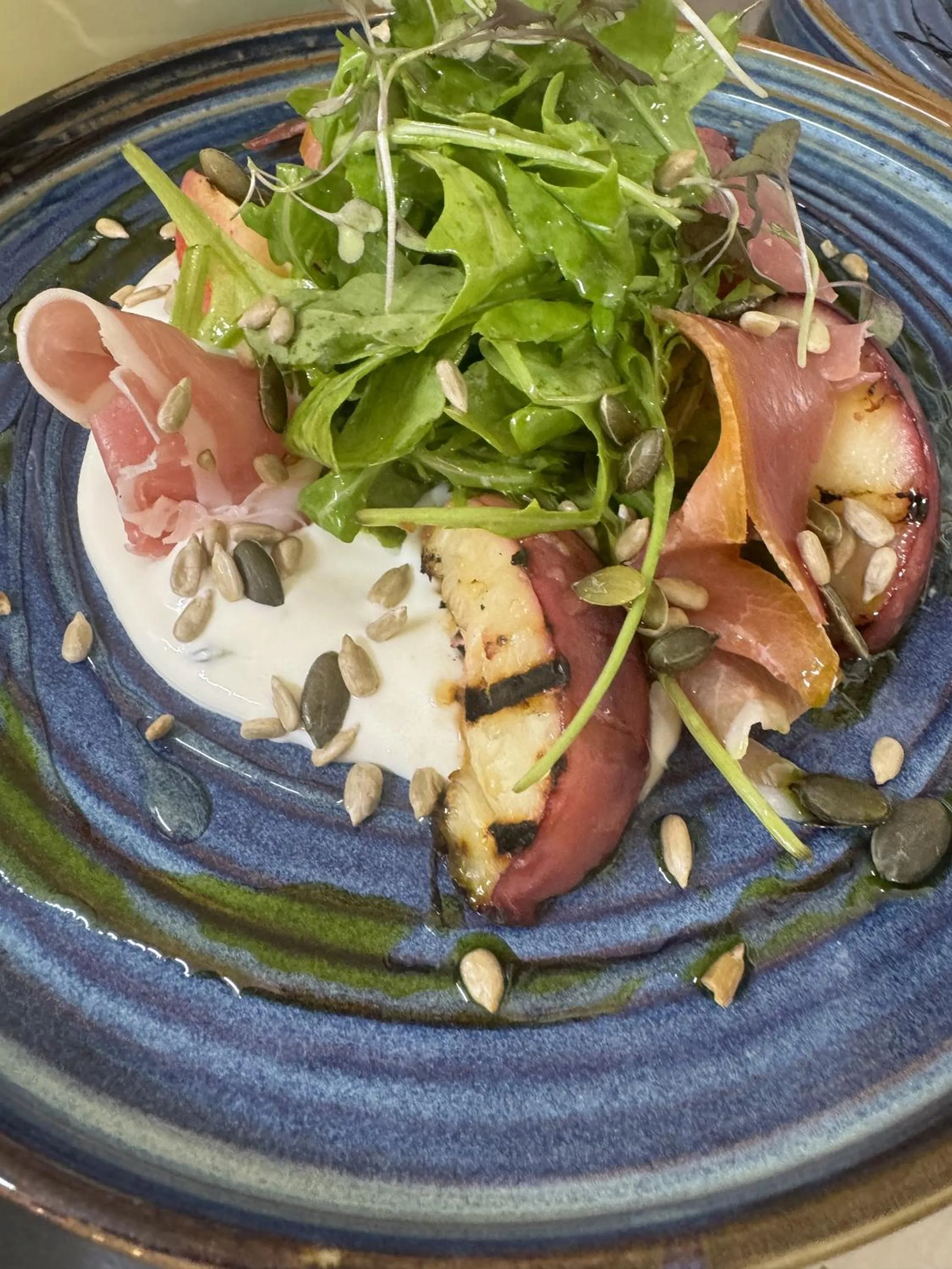 Food and drinks in The Steam Packet Inn