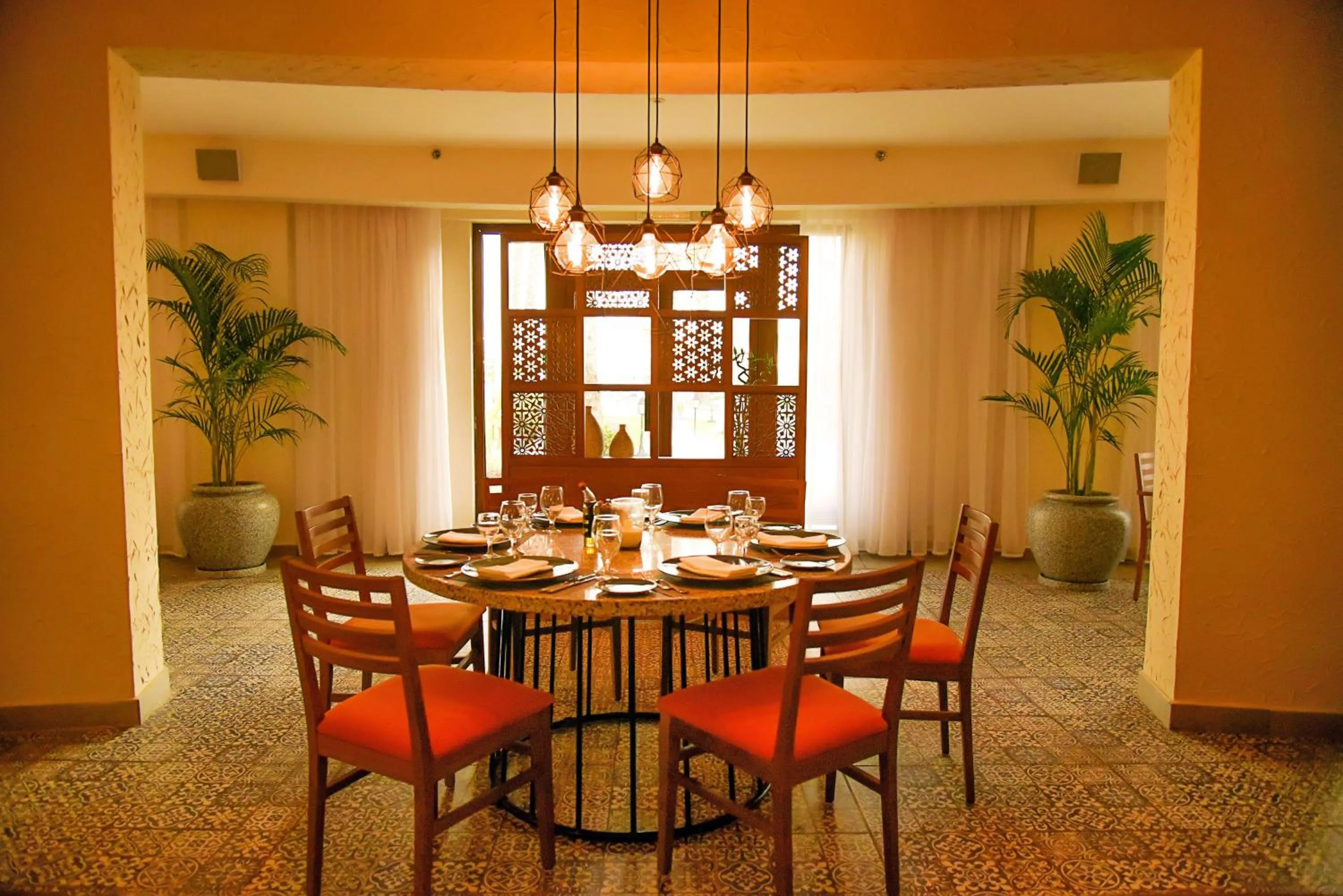 Restaurant/places to eat in JAZ Fanara Residence