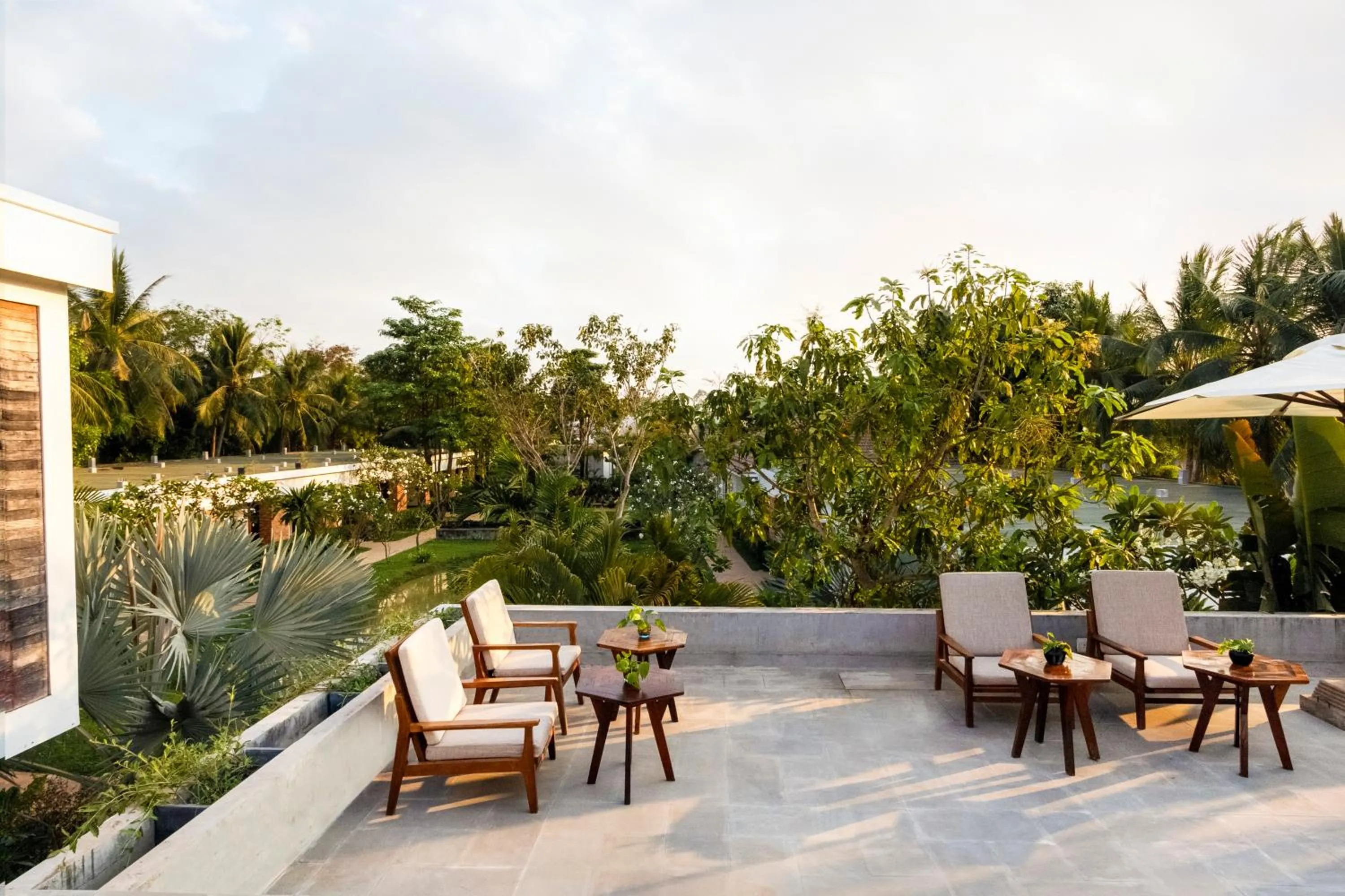 Lounge or bar in Le Mayansa Resort