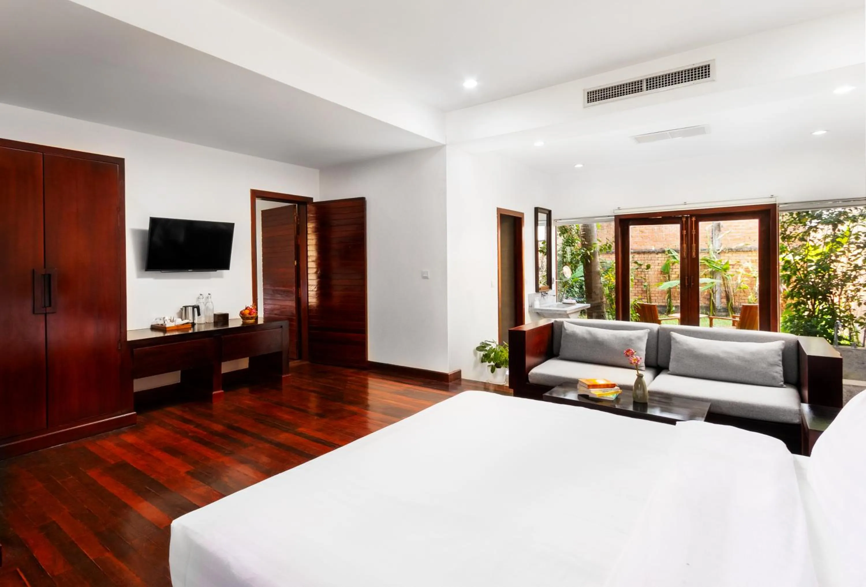 Bed in Le Mayansa Resort