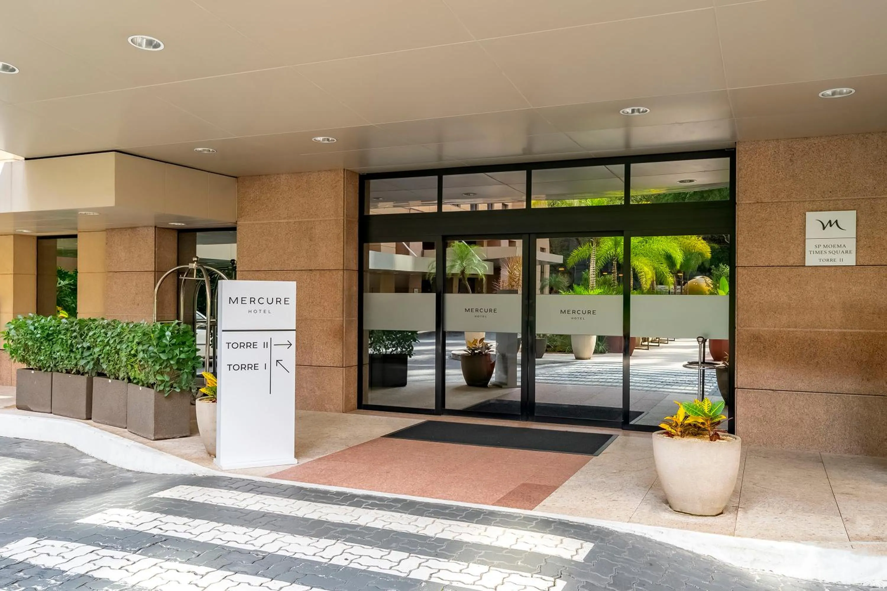 Property building in Mercure Sao Paulo Moema Times Square