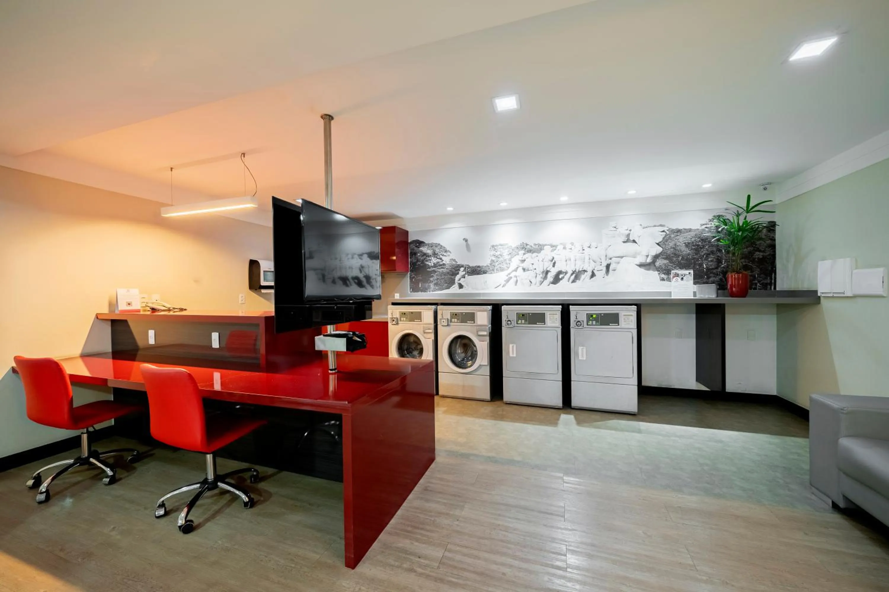 Mercure Sao Paulo Moema Times Square