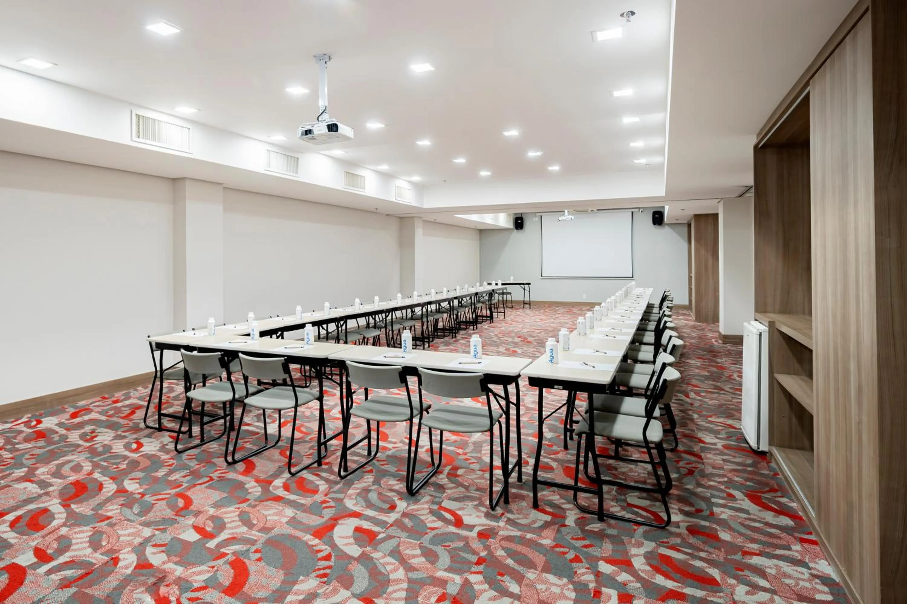 Meeting/conference room in Mercure Sao Paulo Moema Times Square