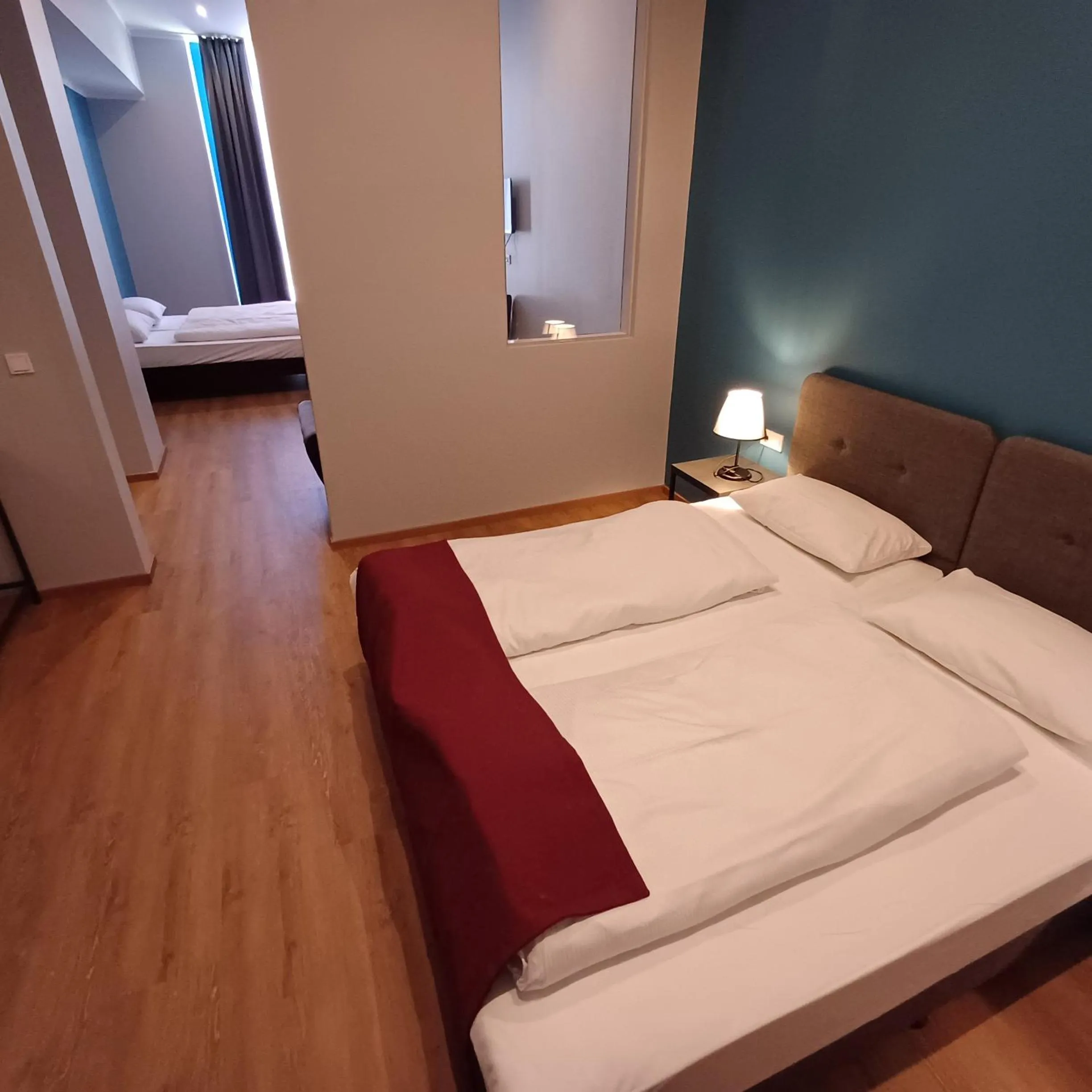 Bedroom, Bed in Trip Inn Hotel Düsseldorf Neuss