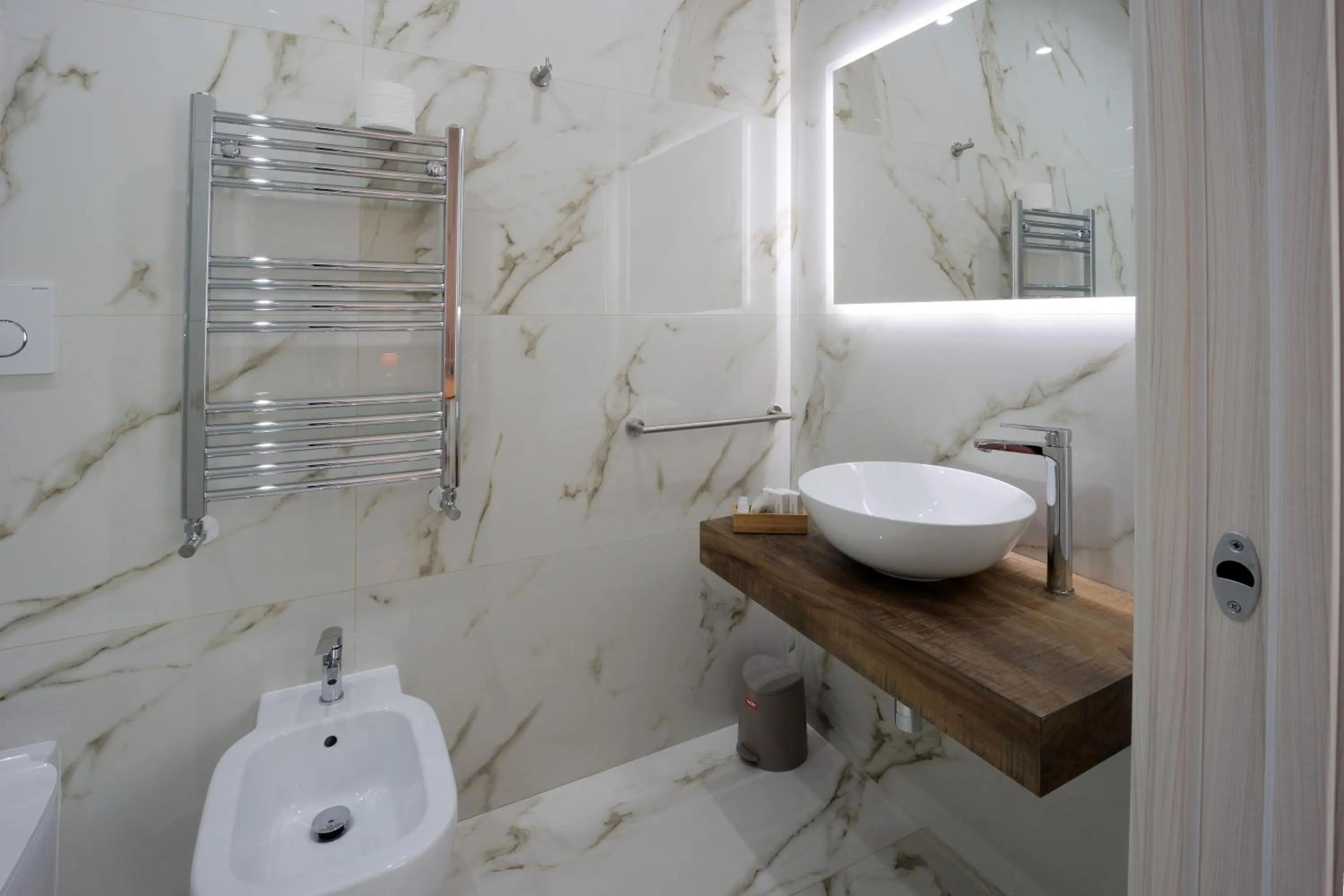 Toilet in REDDIMUS Guest House