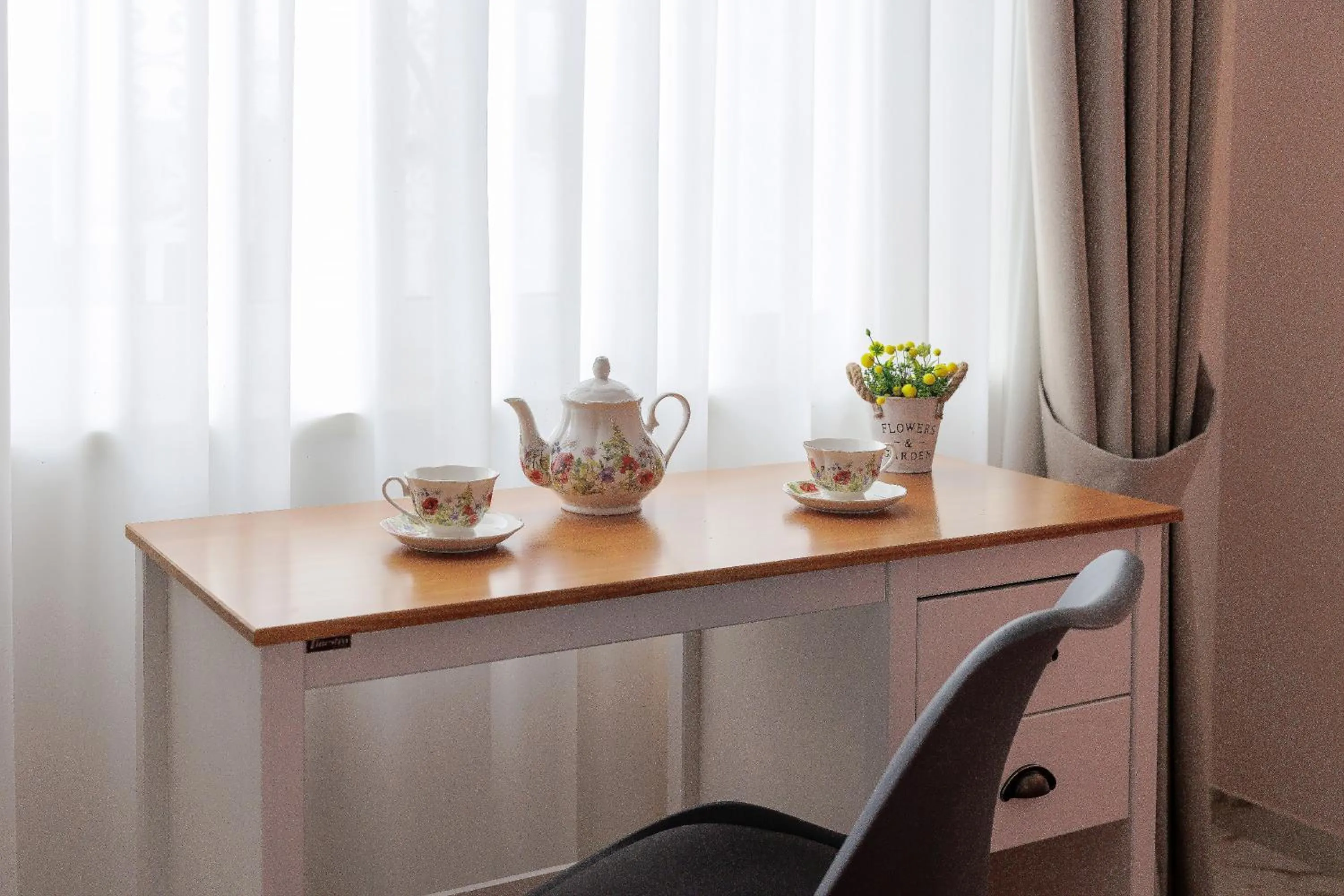 hair dresser in REDDIMUS Guest House