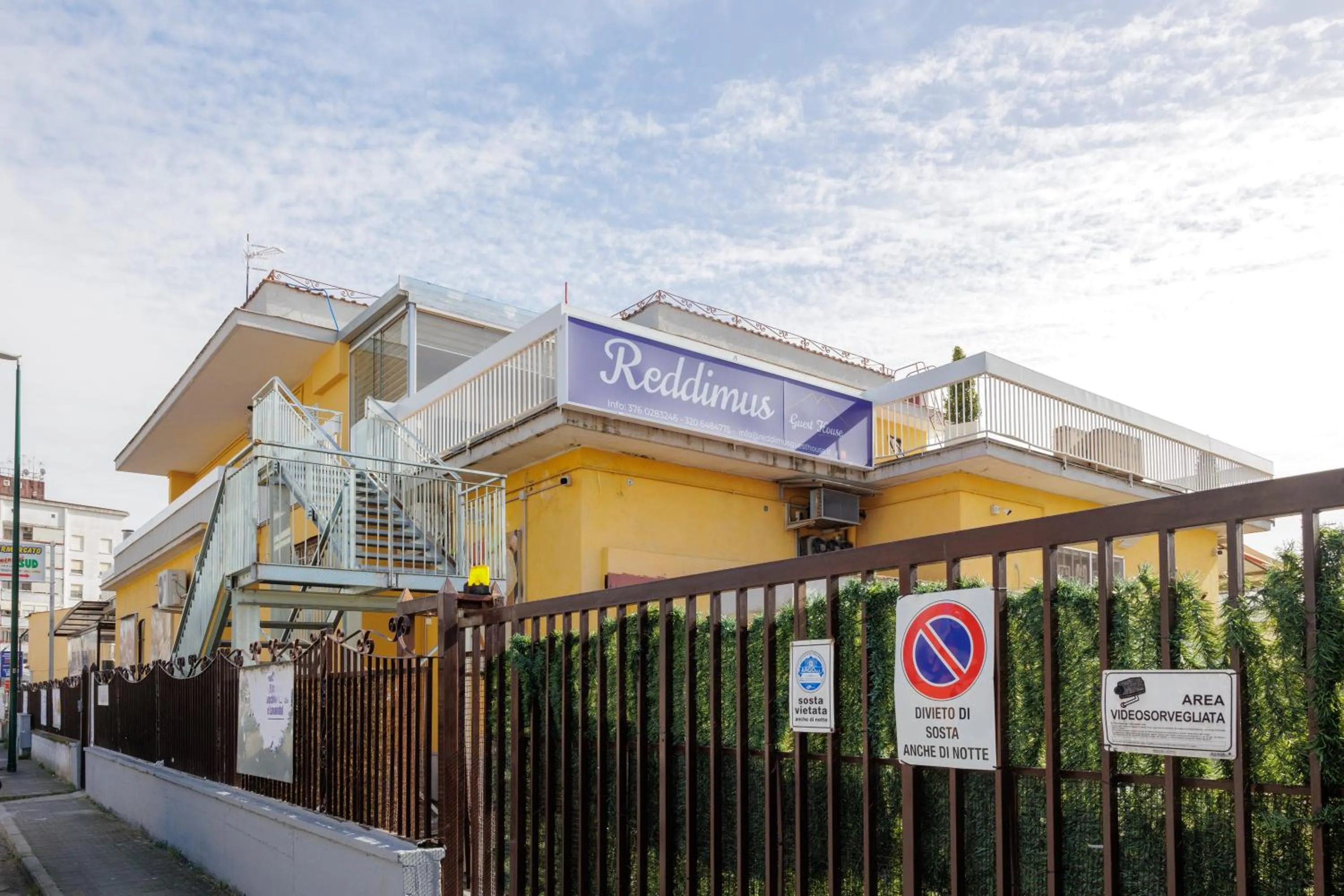 Property building in REDDIMUS Guest House