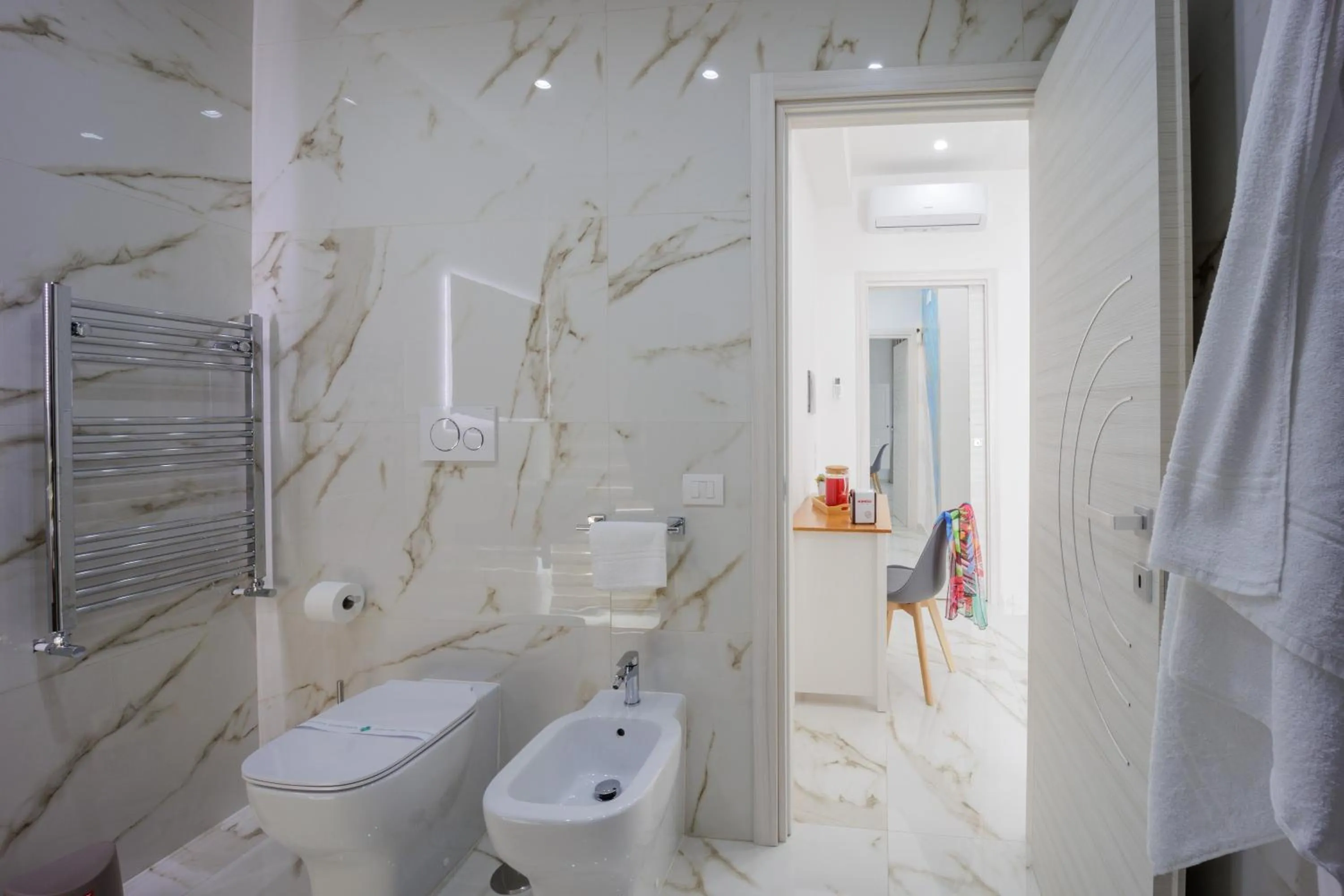 Toilet in REDDIMUS Guest House