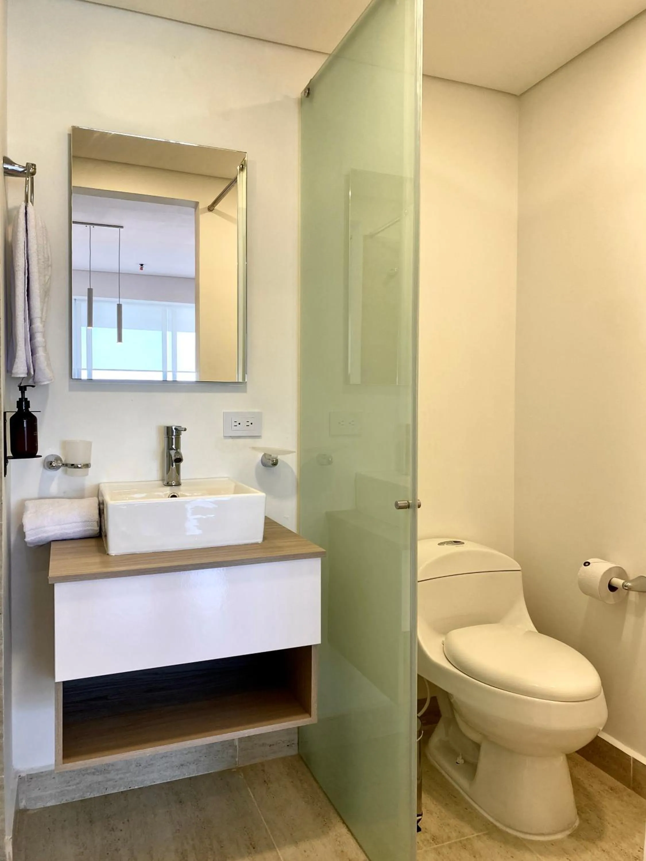 Bathroom in Wynwood Cartagena Beach