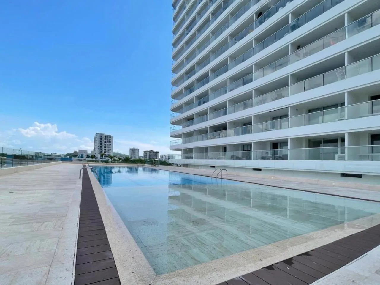 Swimming pool in Wynwood Cartagena Beach