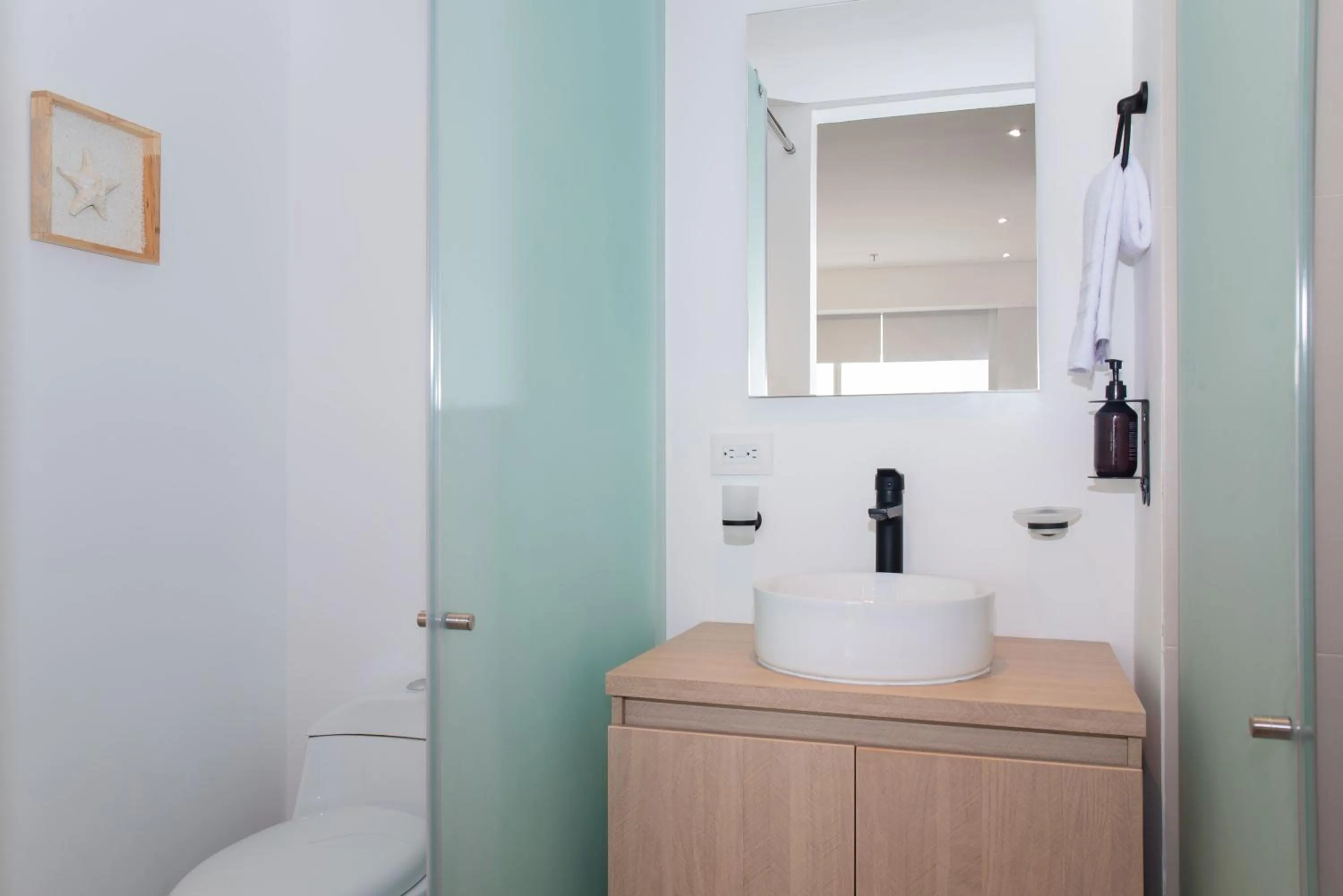 Bathroom in Wynwood Cartagena Beach