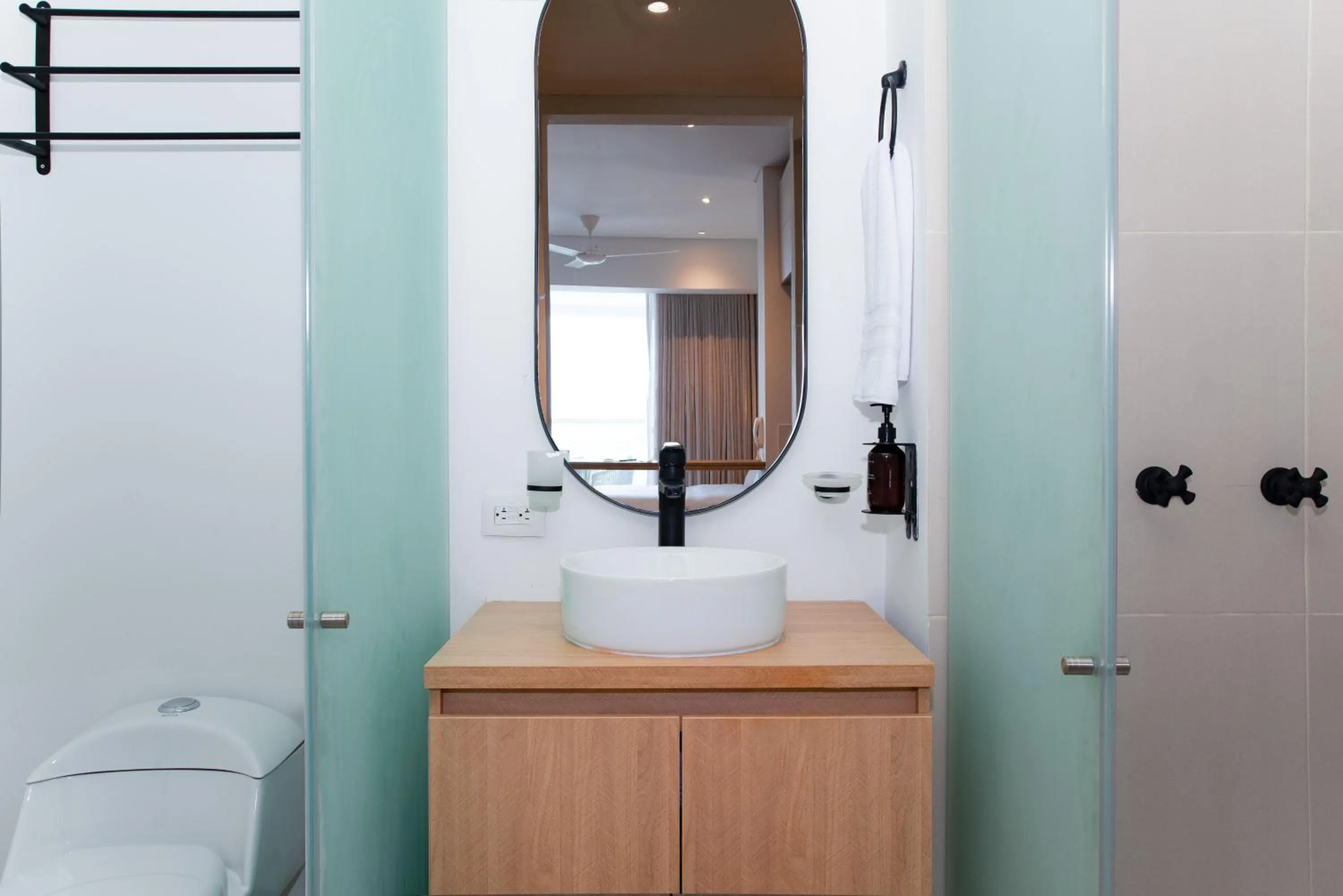 Bathroom in Wynwood Cartagena Beach