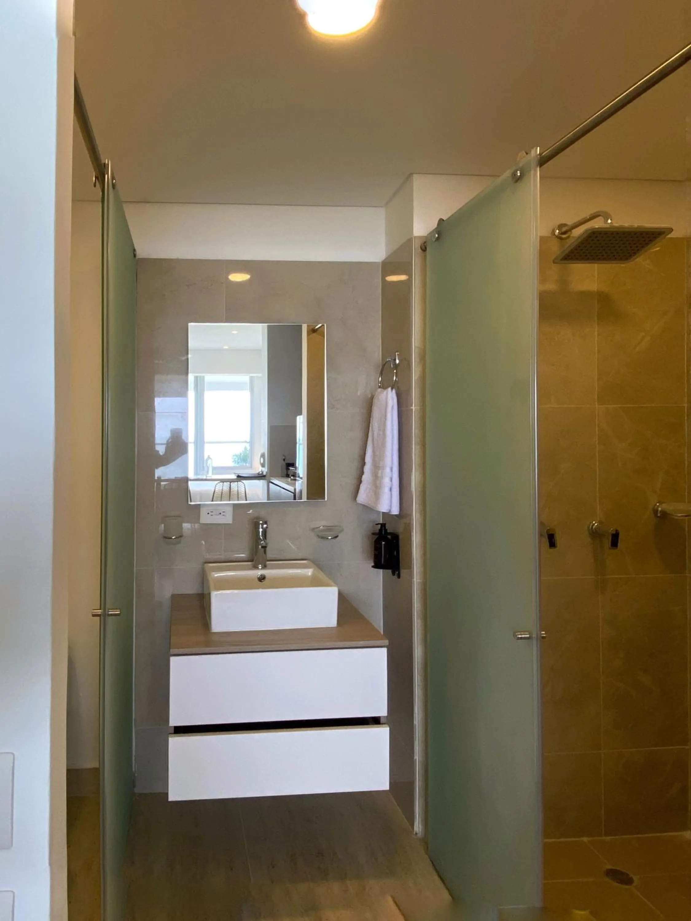 Bathroom in Wynwood Cartagena Beach