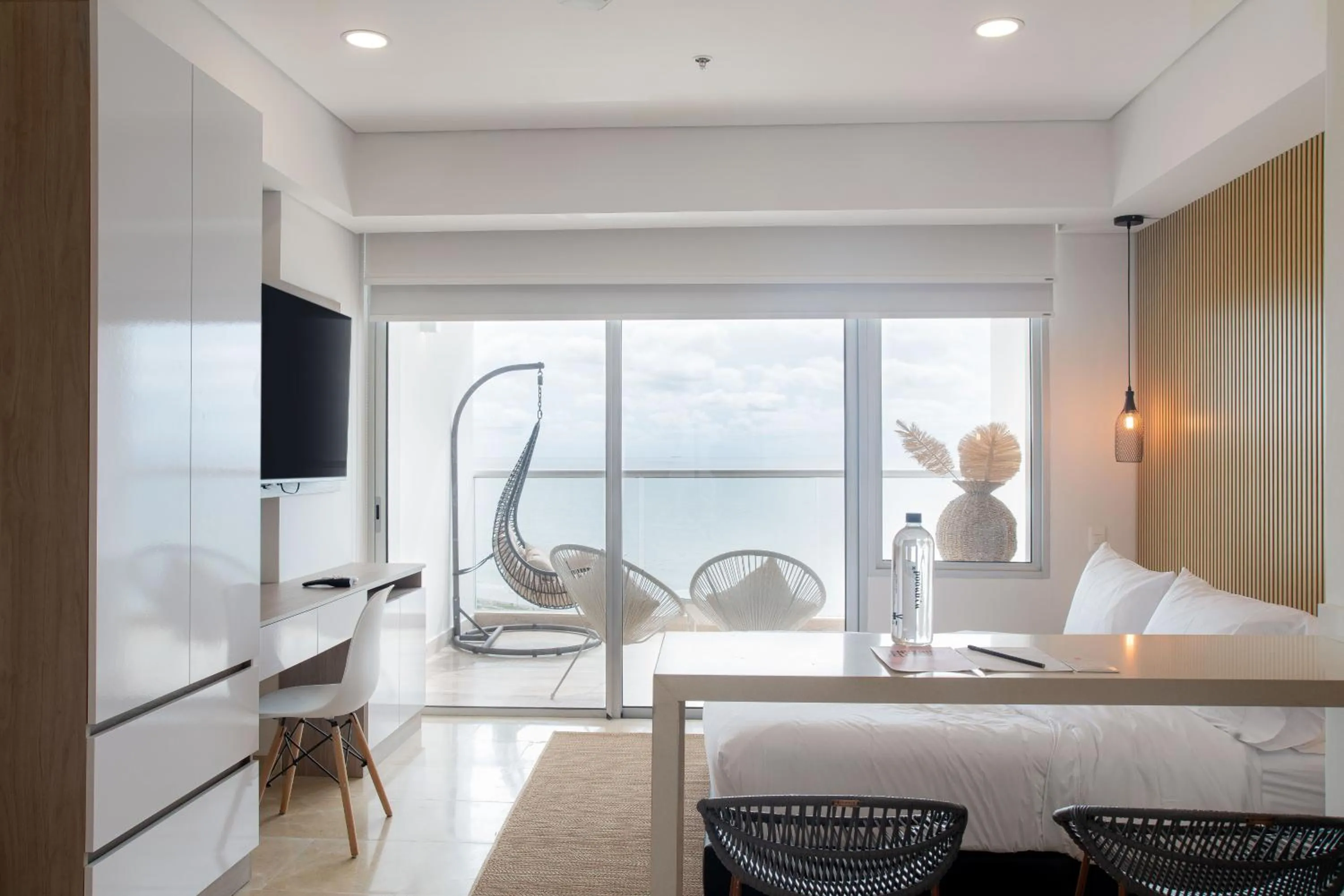 Bedroom, Bed in Wynwood Cartagena Beach