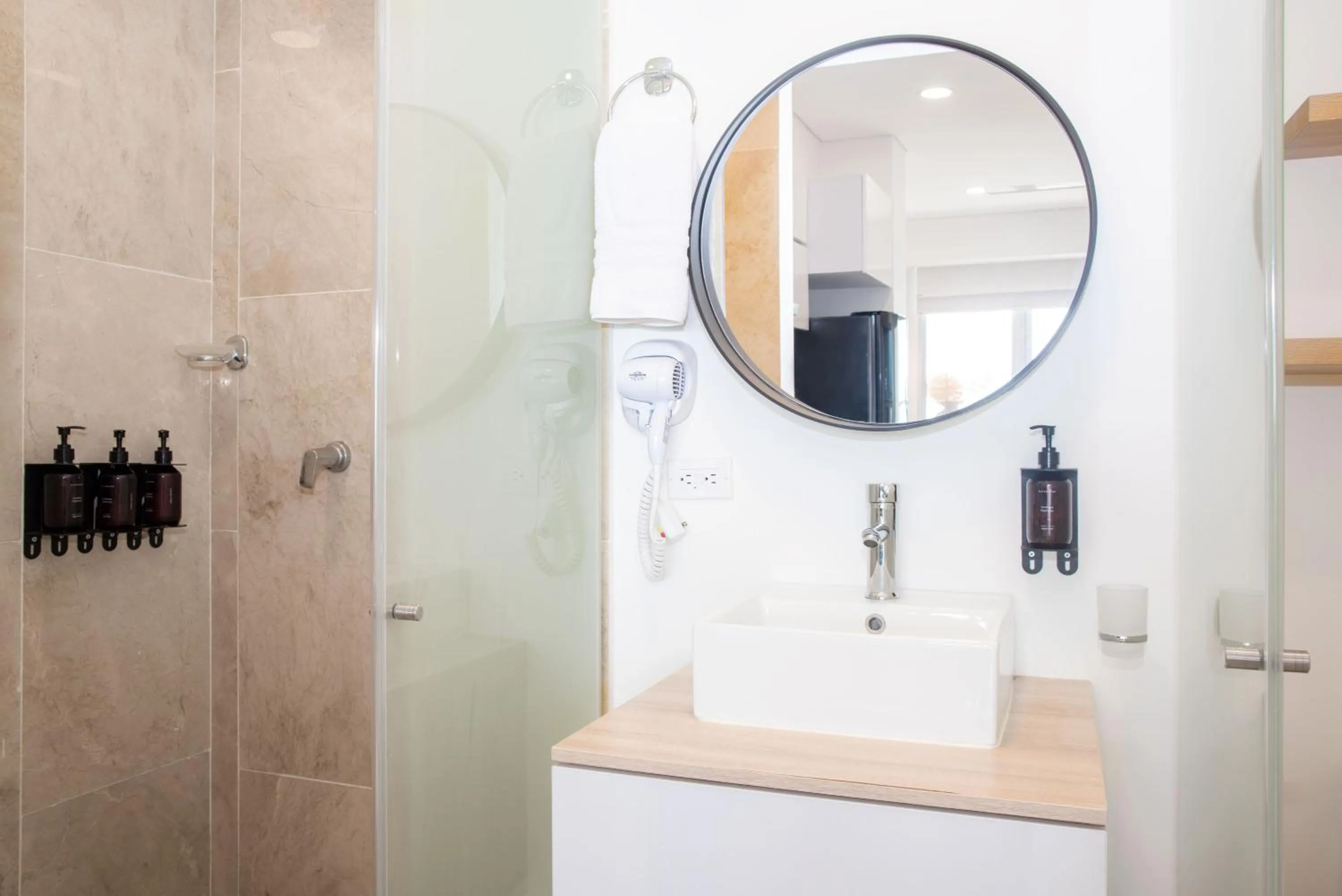 Bathroom in Wynwood Cartagena Beach