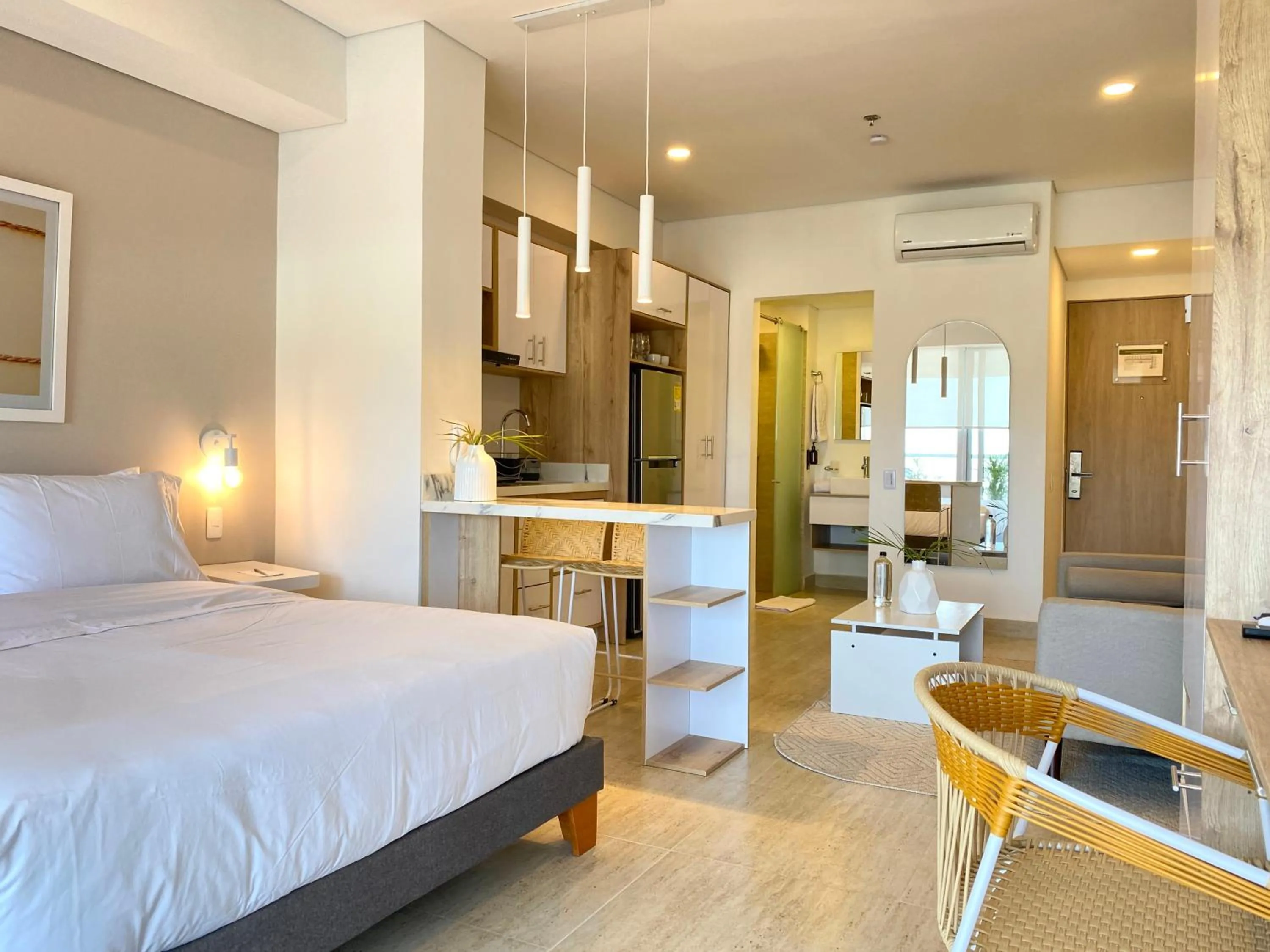 Bedroom, Bed in Wynwood Cartagena Beach