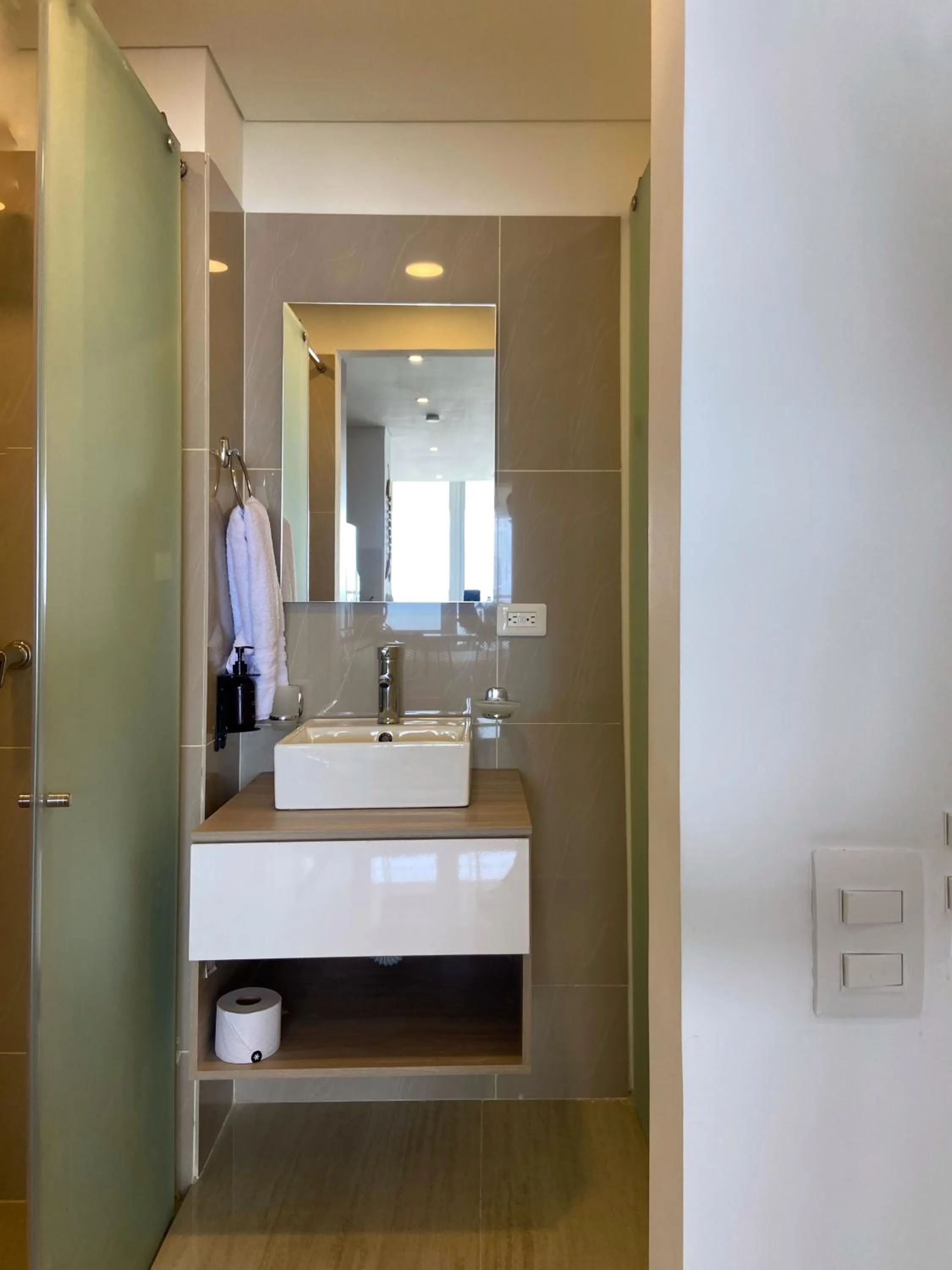 Bathroom in Wynwood Cartagena Beach