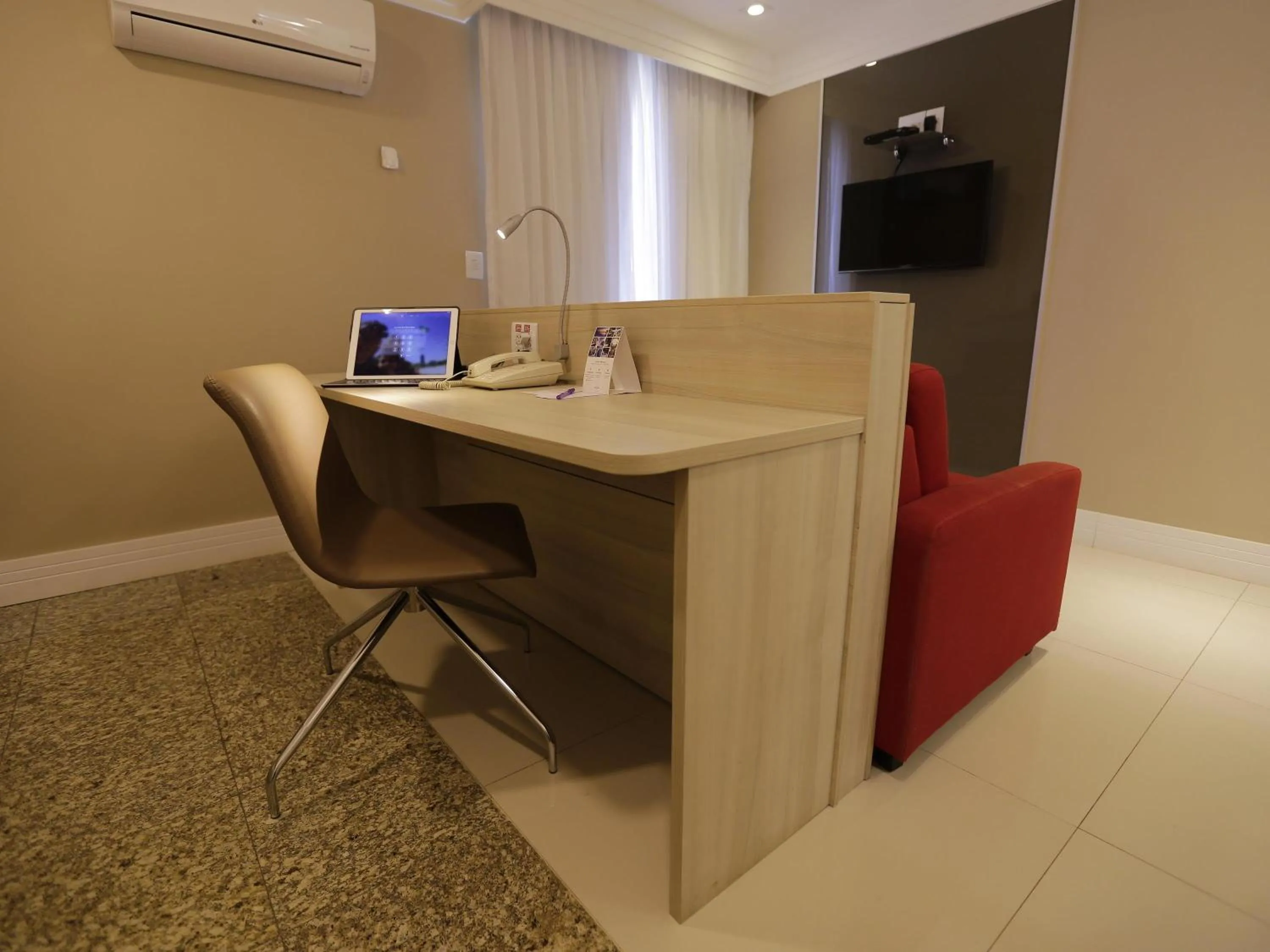 Bedroom in Mercure Brasilia Lider