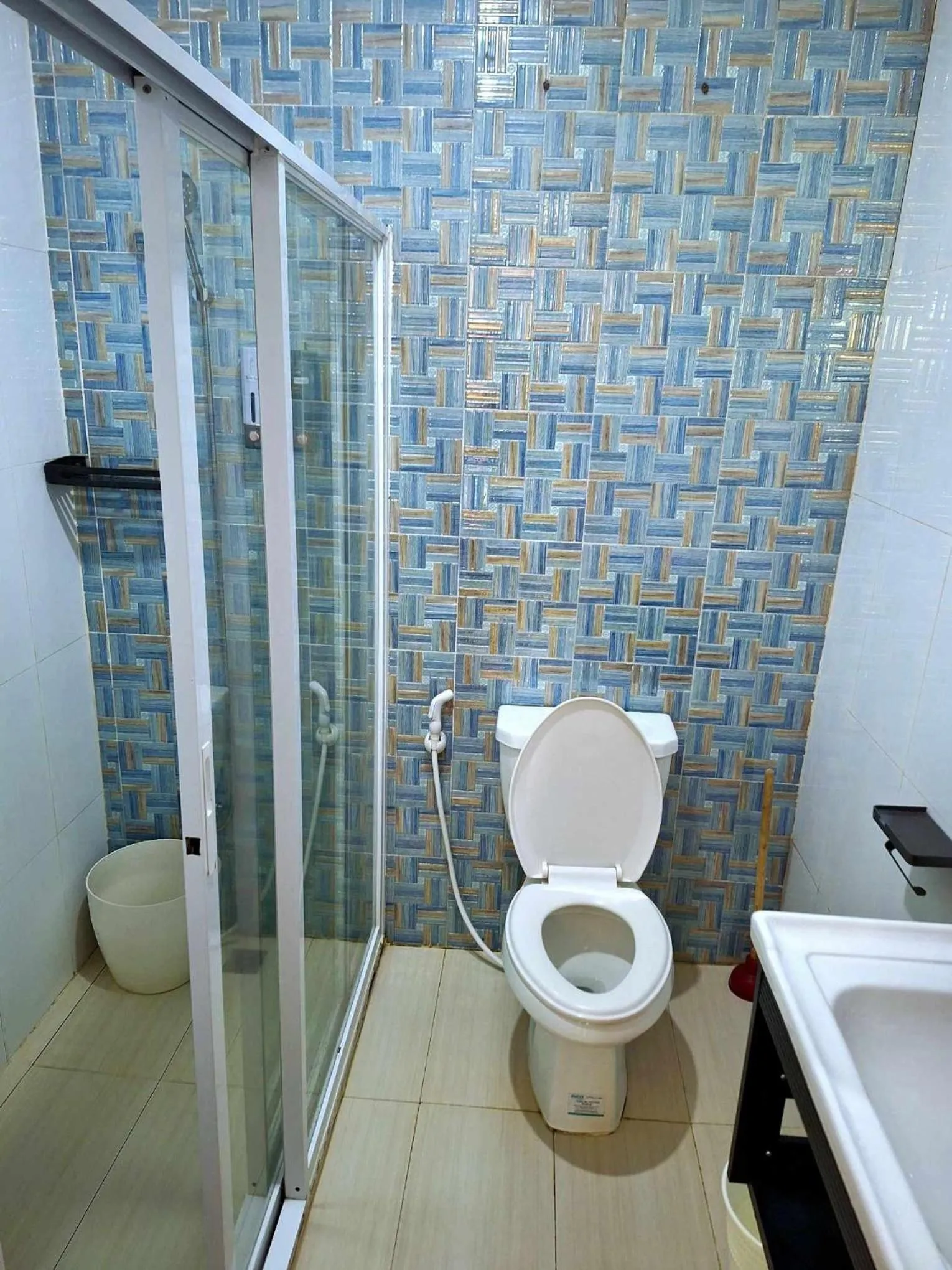 Shower in Fazenda De Faburada Eco-Mountain Resort by Hiverooms