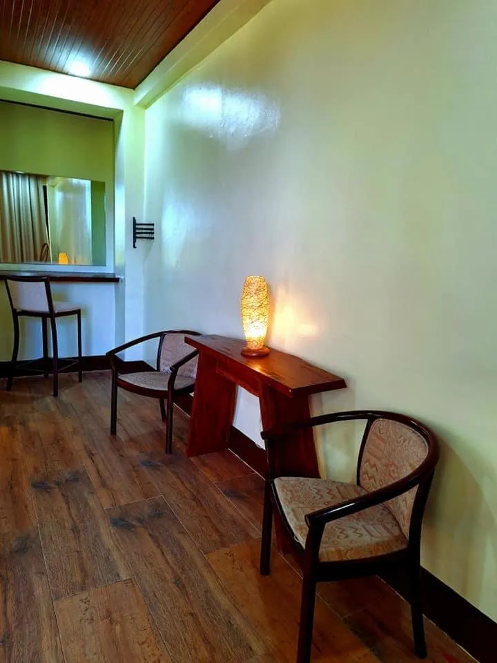 Seating area in Fazenda De Faburada Eco-Mountain Resort by Hiverooms