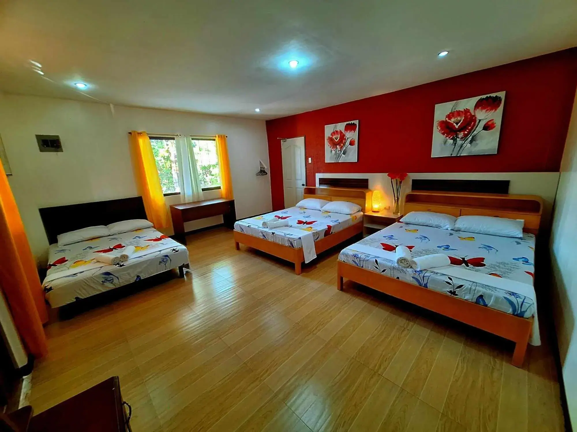 Family Room in Fazenda De Faburada Eco-Mountain Resort by Hiverooms Family Room in Fazenda De Faburada Eco-Mountain Resort by Hiverooms