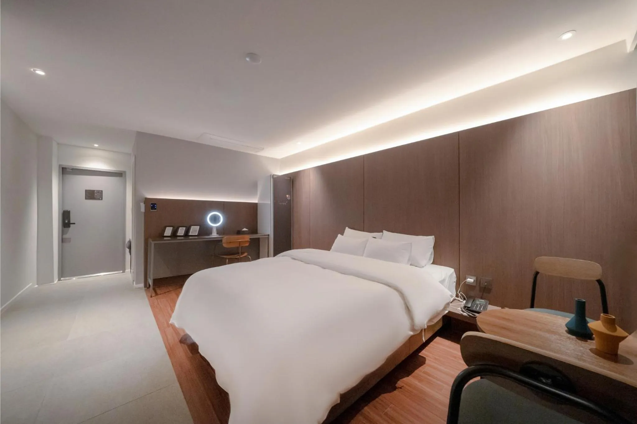 Bed in Siheung Brown Dot Jeongwang