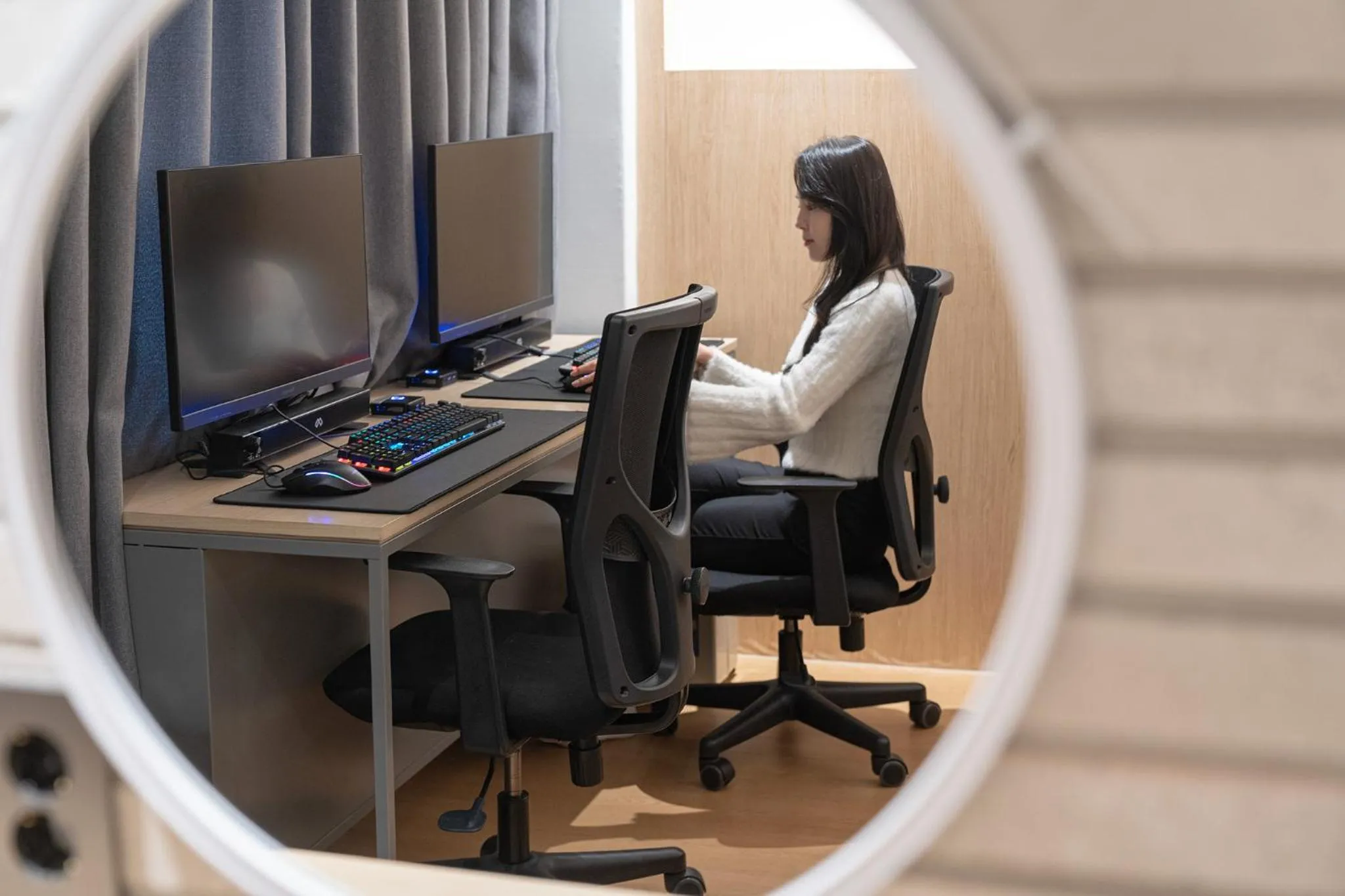 People in Siheung Brown Dot Jeongwang