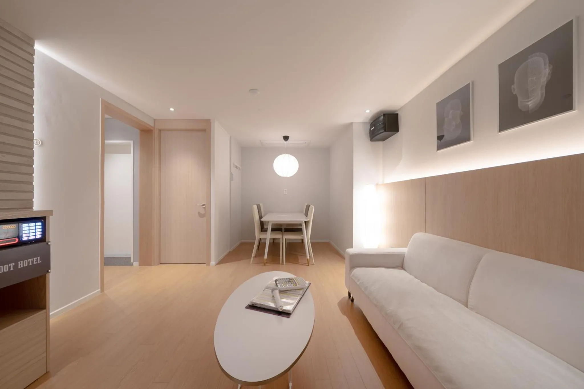 Living room in Siheung Brown Dot Jeongwang