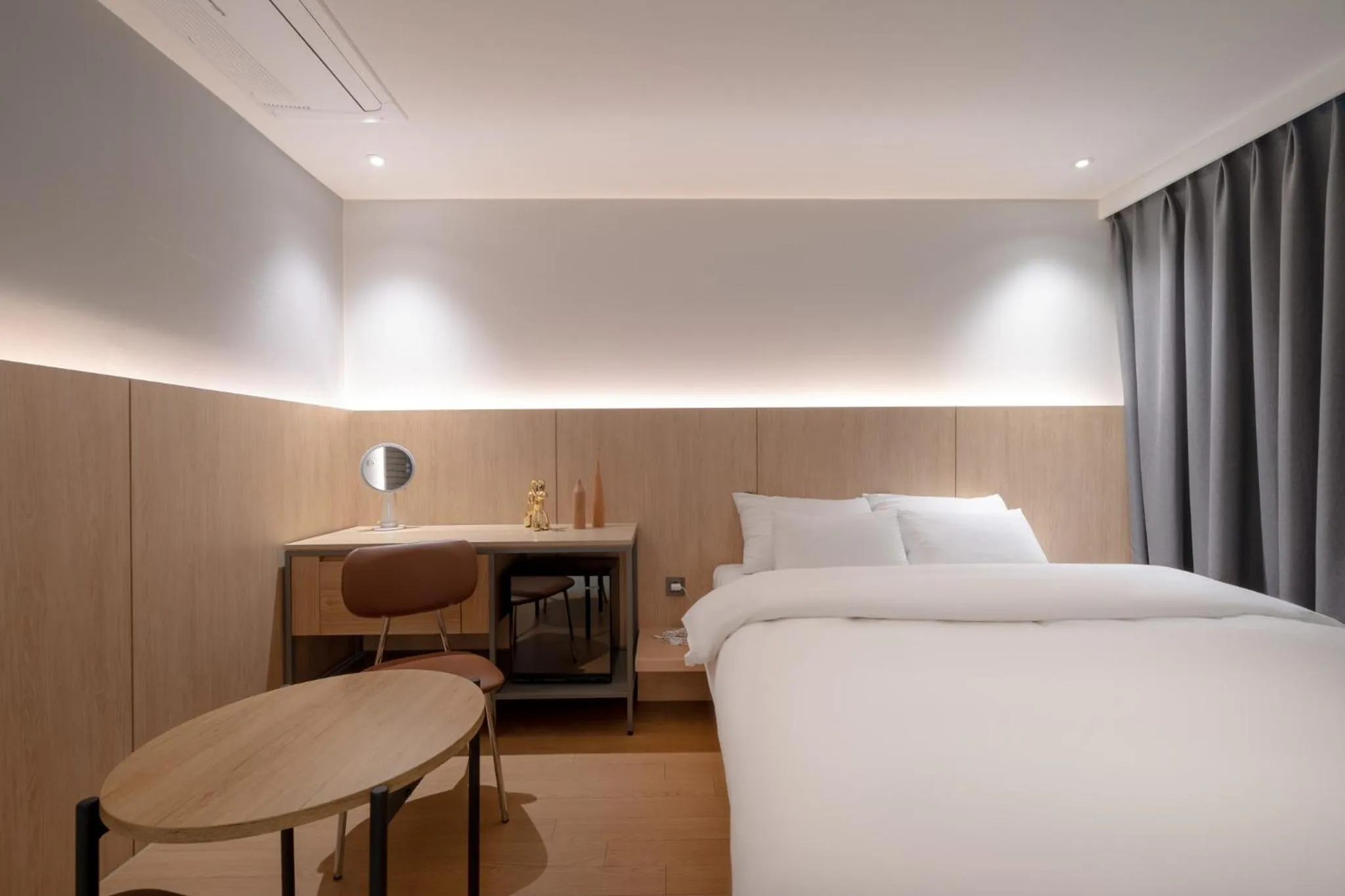 Bed in Siheung Brown Dot Jeongwang