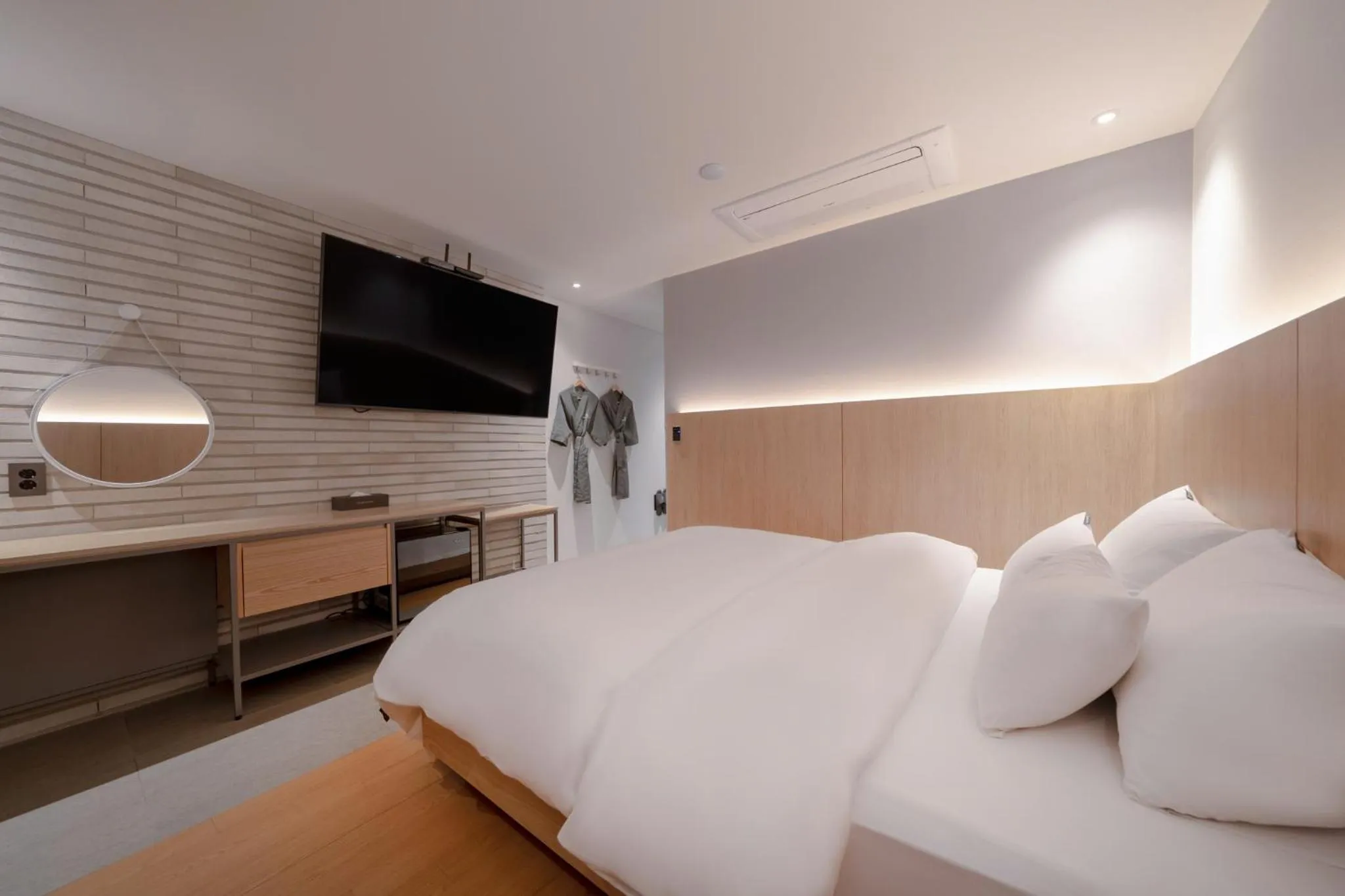 Bed in Siheung Brown Dot Jeongwang