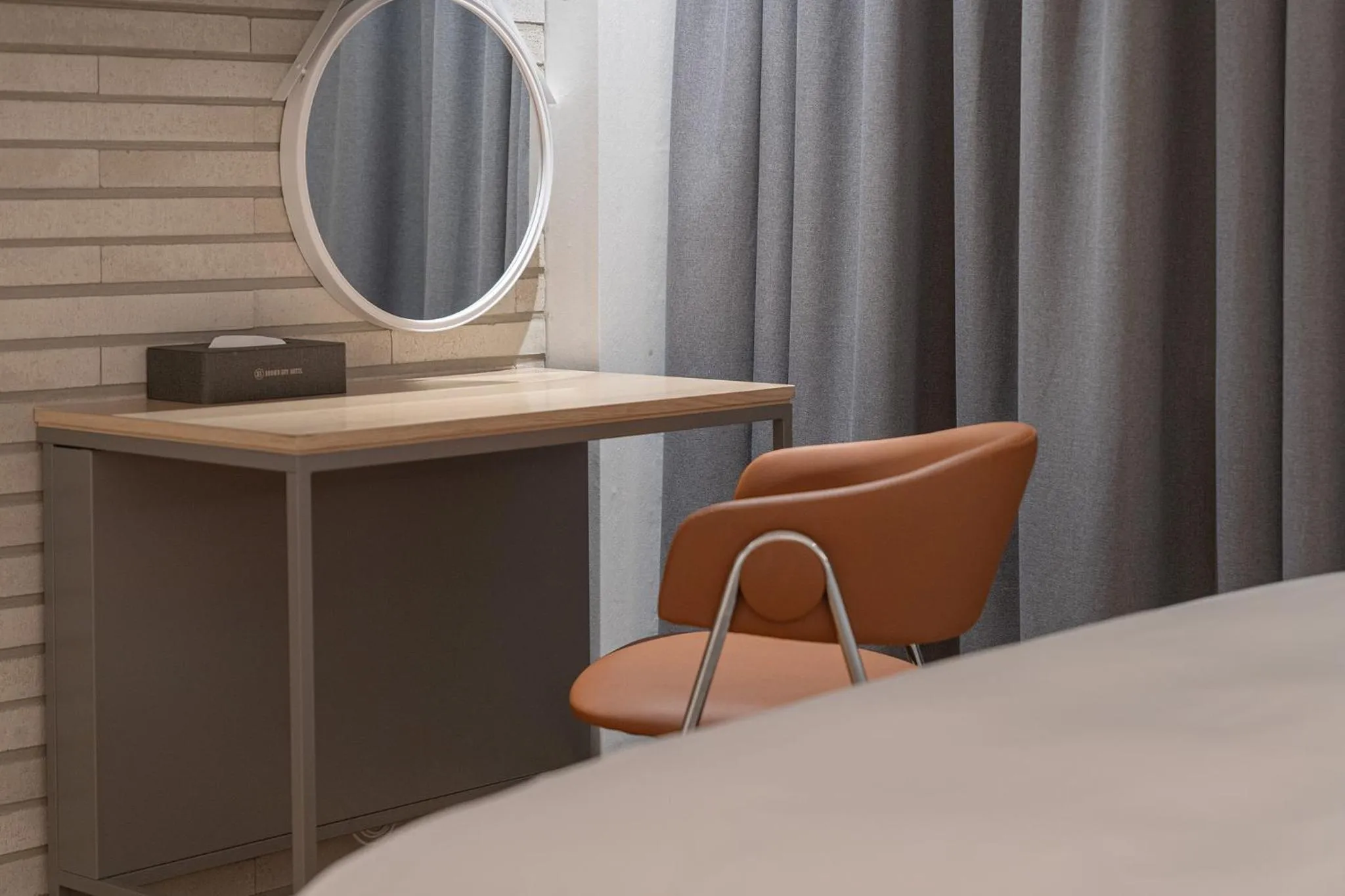 Bed in Siheung Brown Dot Jeongwang