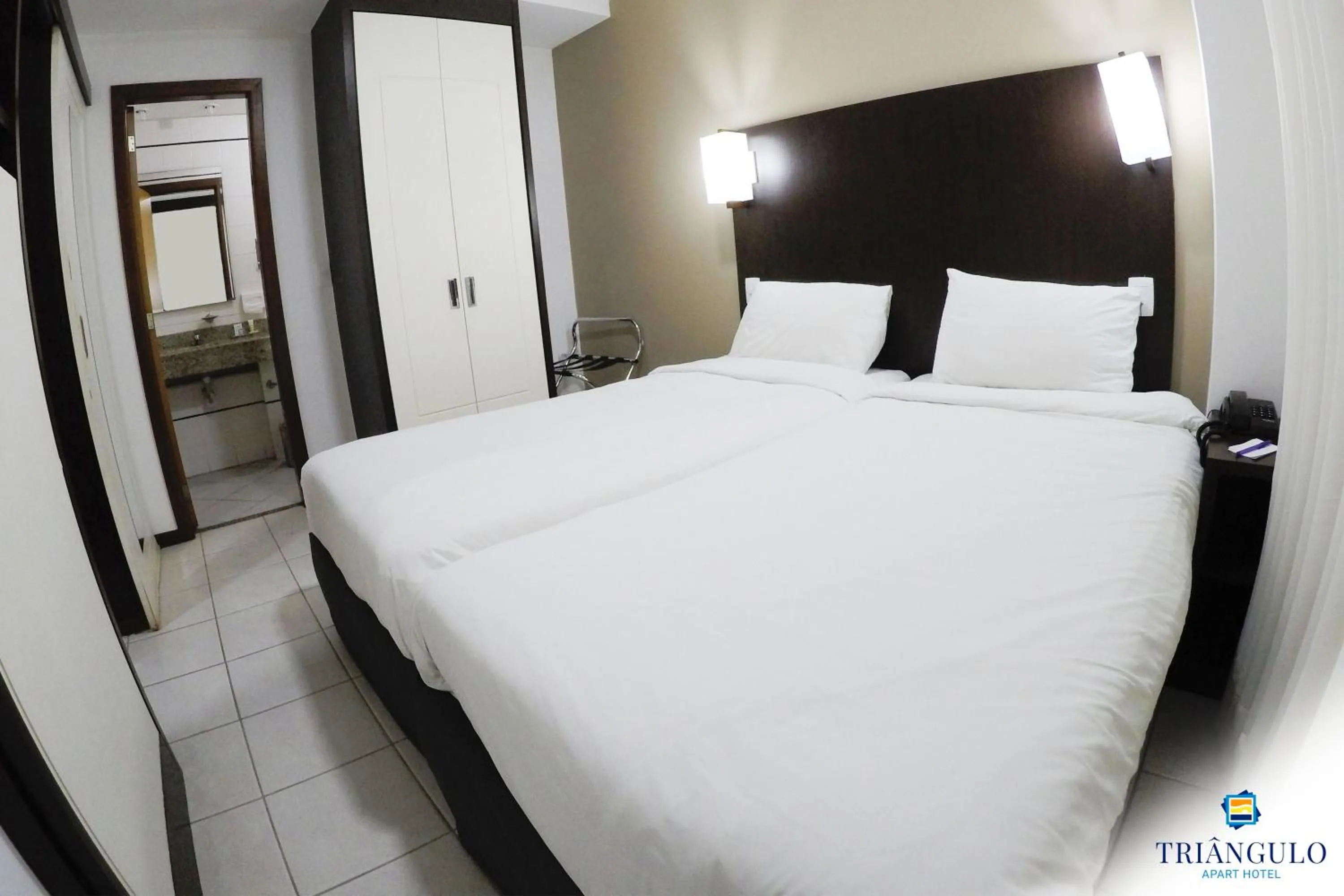 Standard Twin Room in Triângulo Apart Hotel