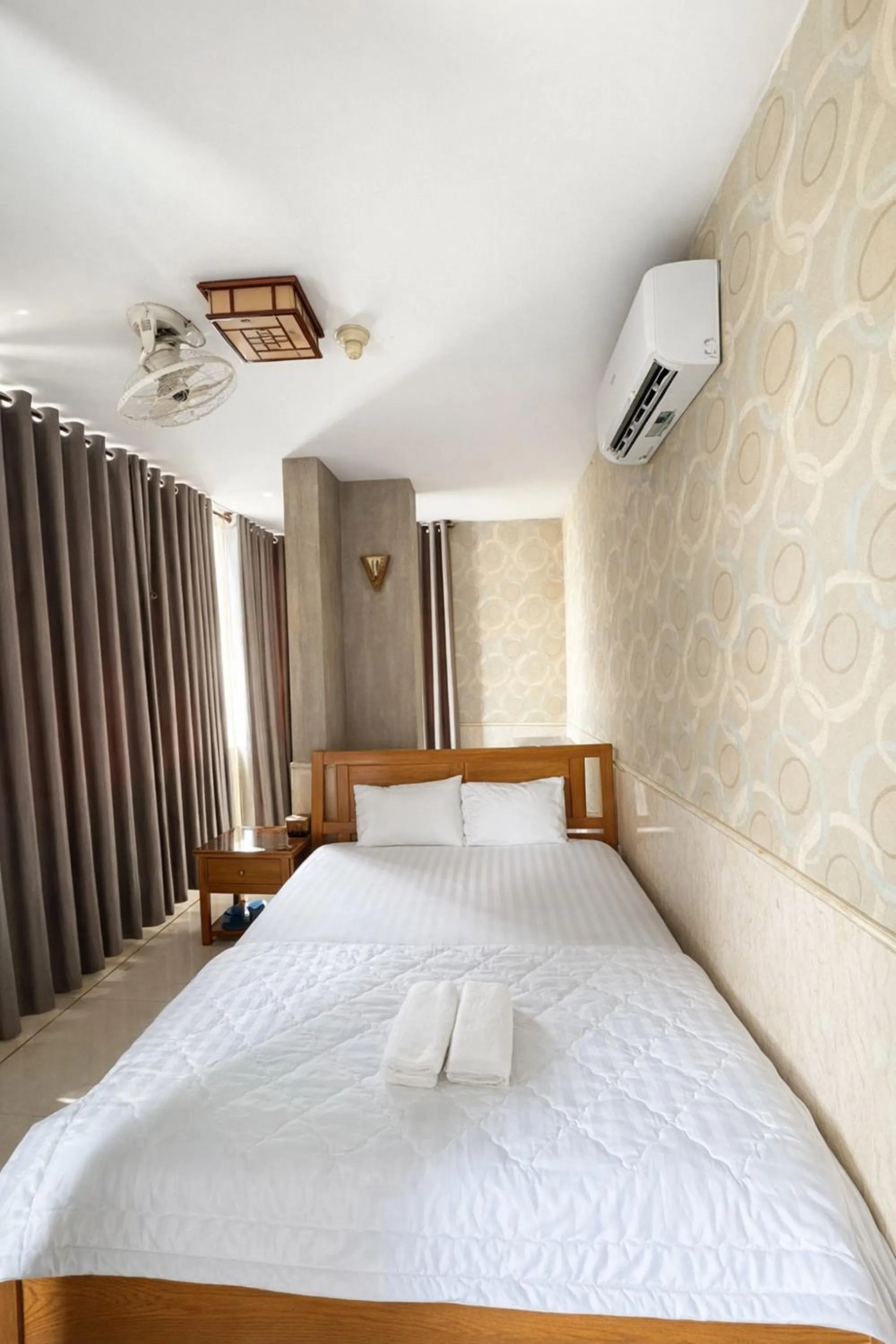 Bed in Sài Gòn Hotel Bình Tân