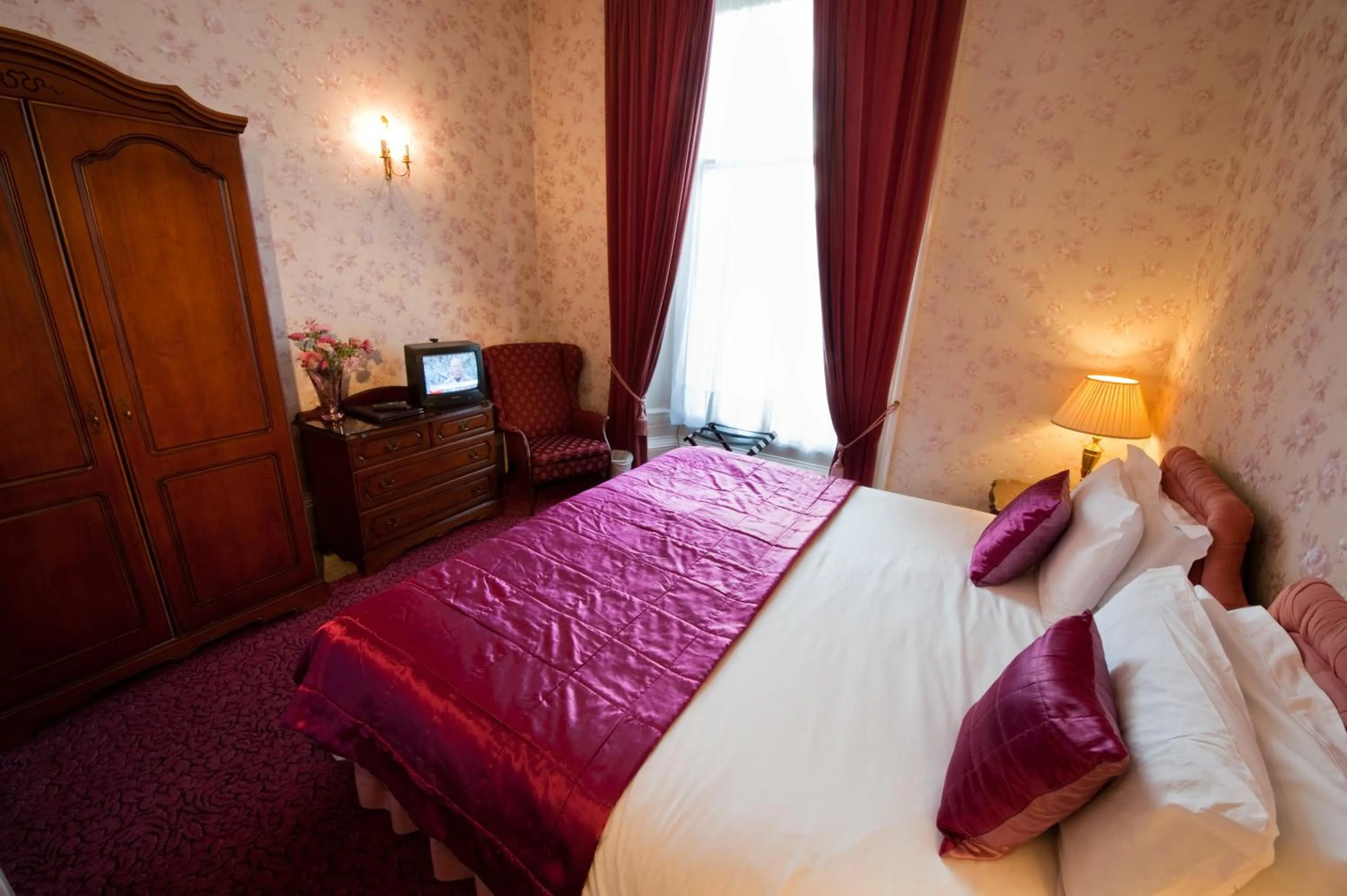 Photo of the whole room, Bed in The Ben Doran Guest House