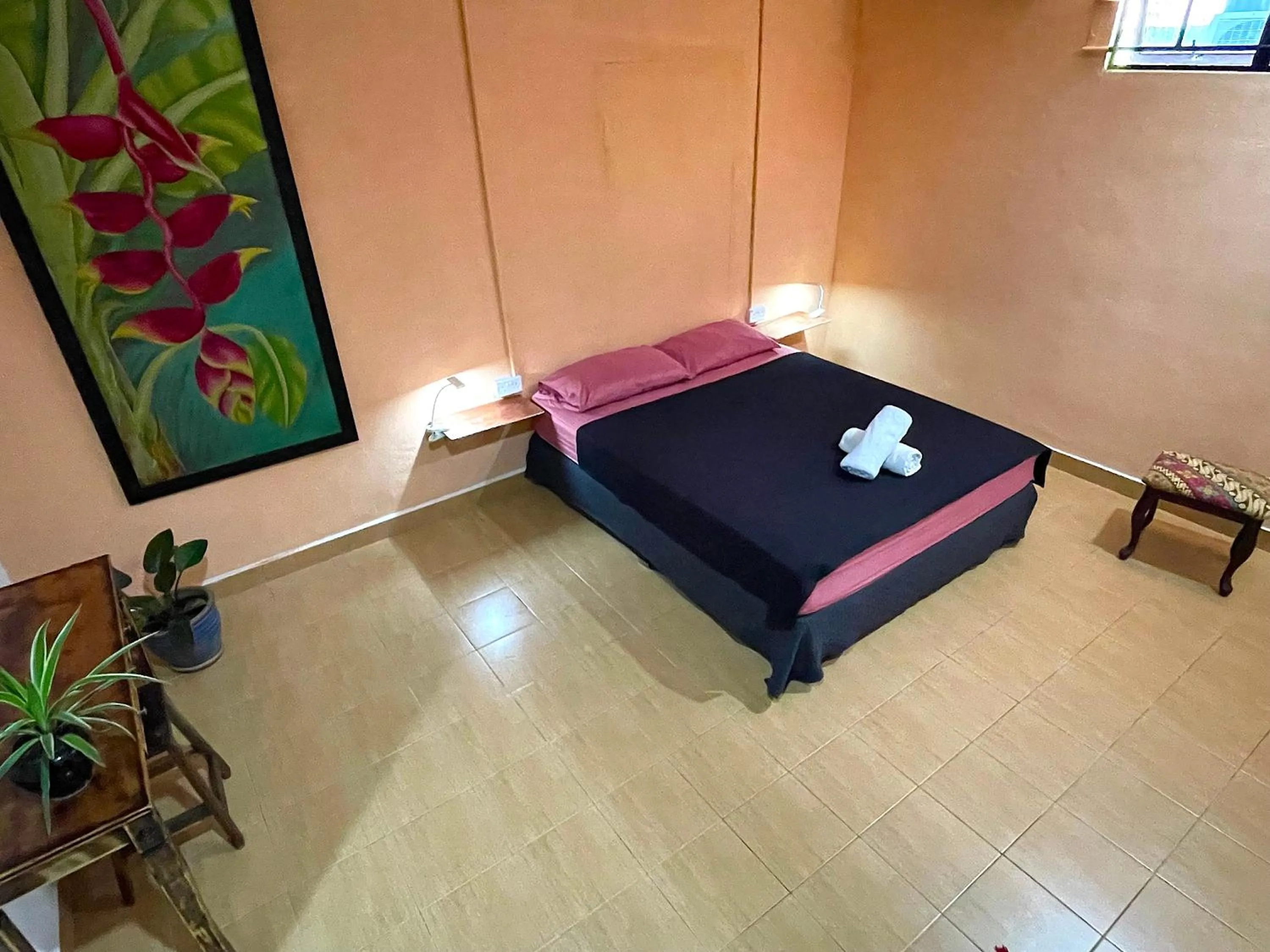 Bedroom, Bed in Home Sol Guesthouse