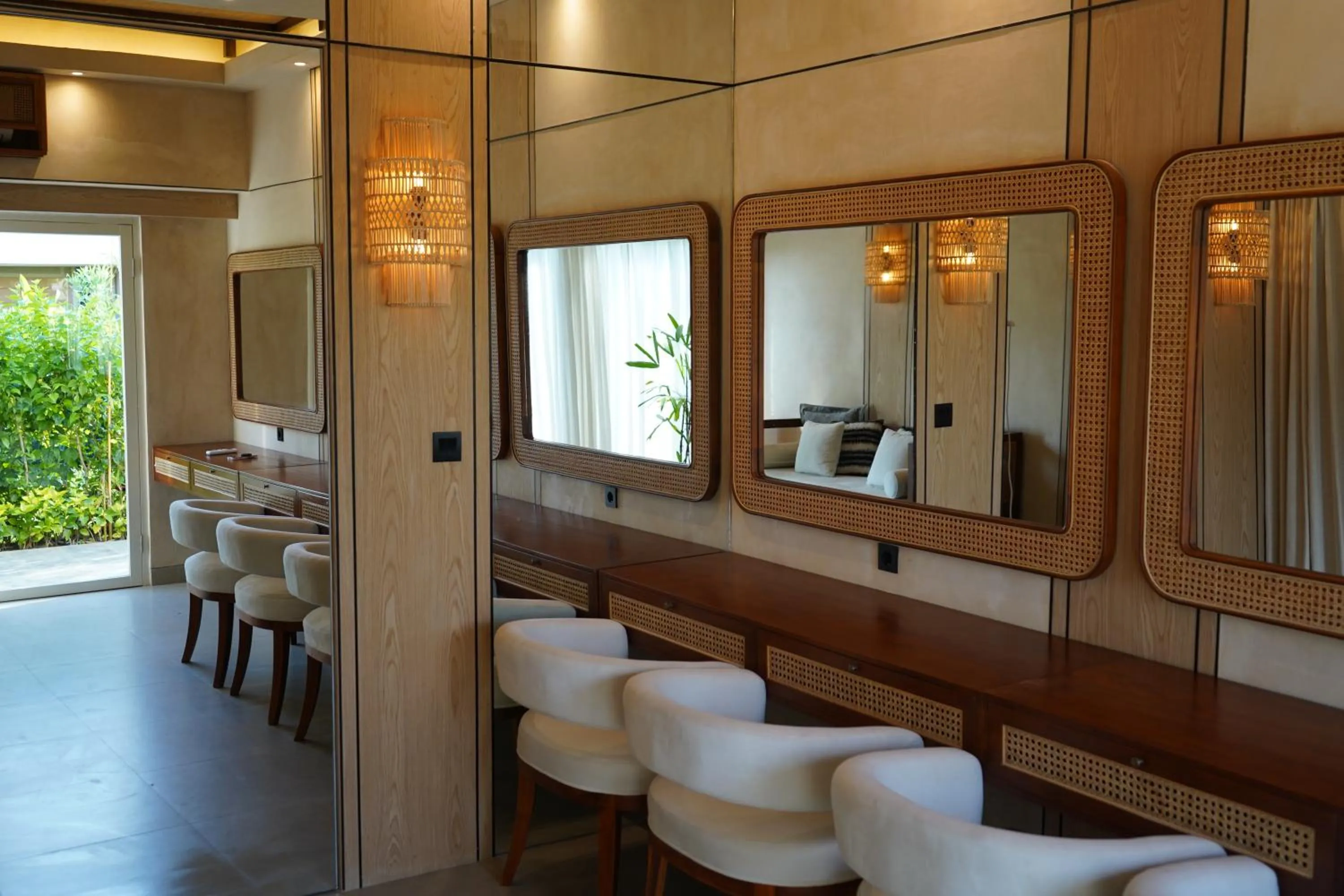 Banquet/Function facilities in Glamp Nusa