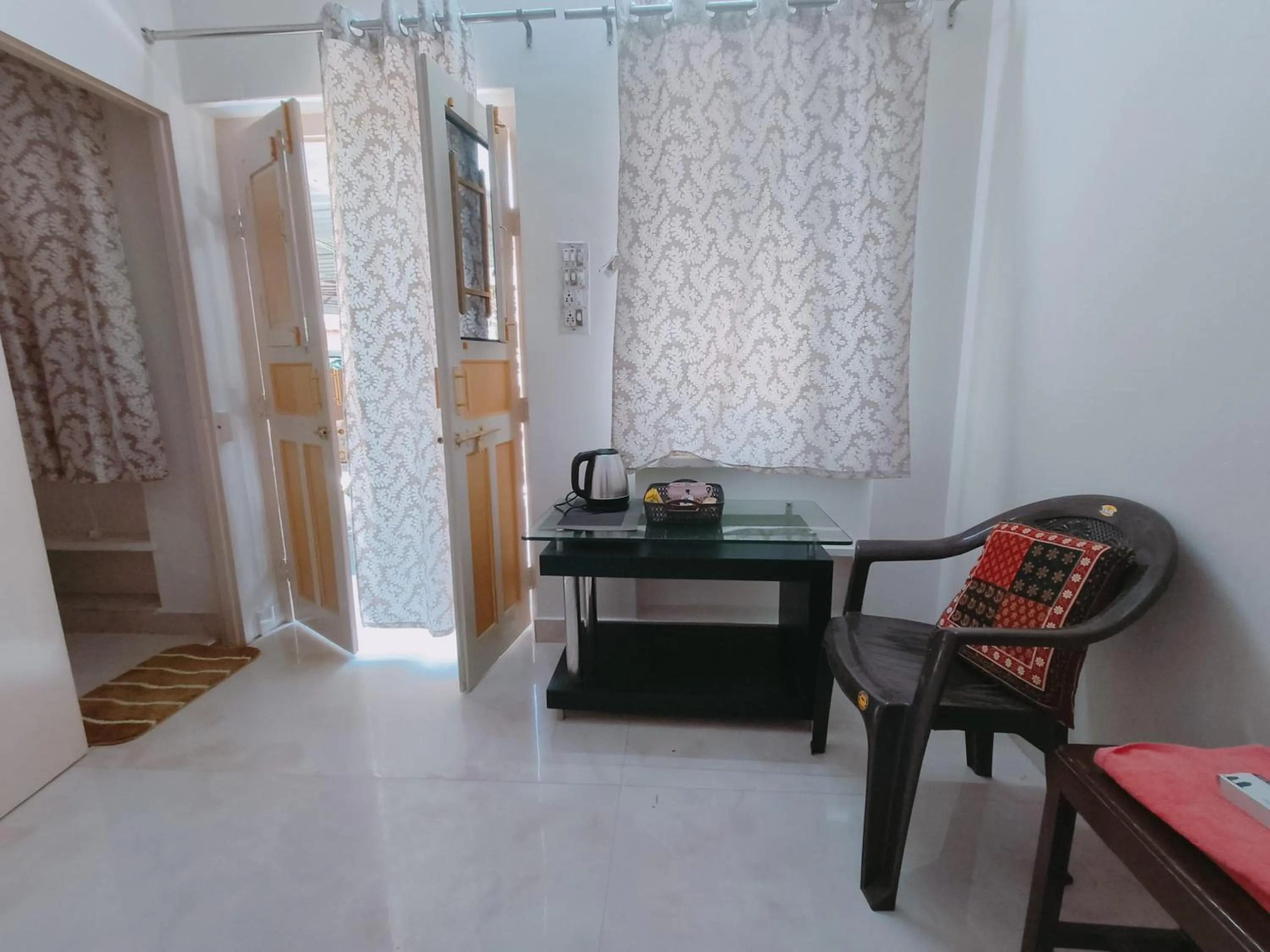 Living room in Homestay Urmil Basant