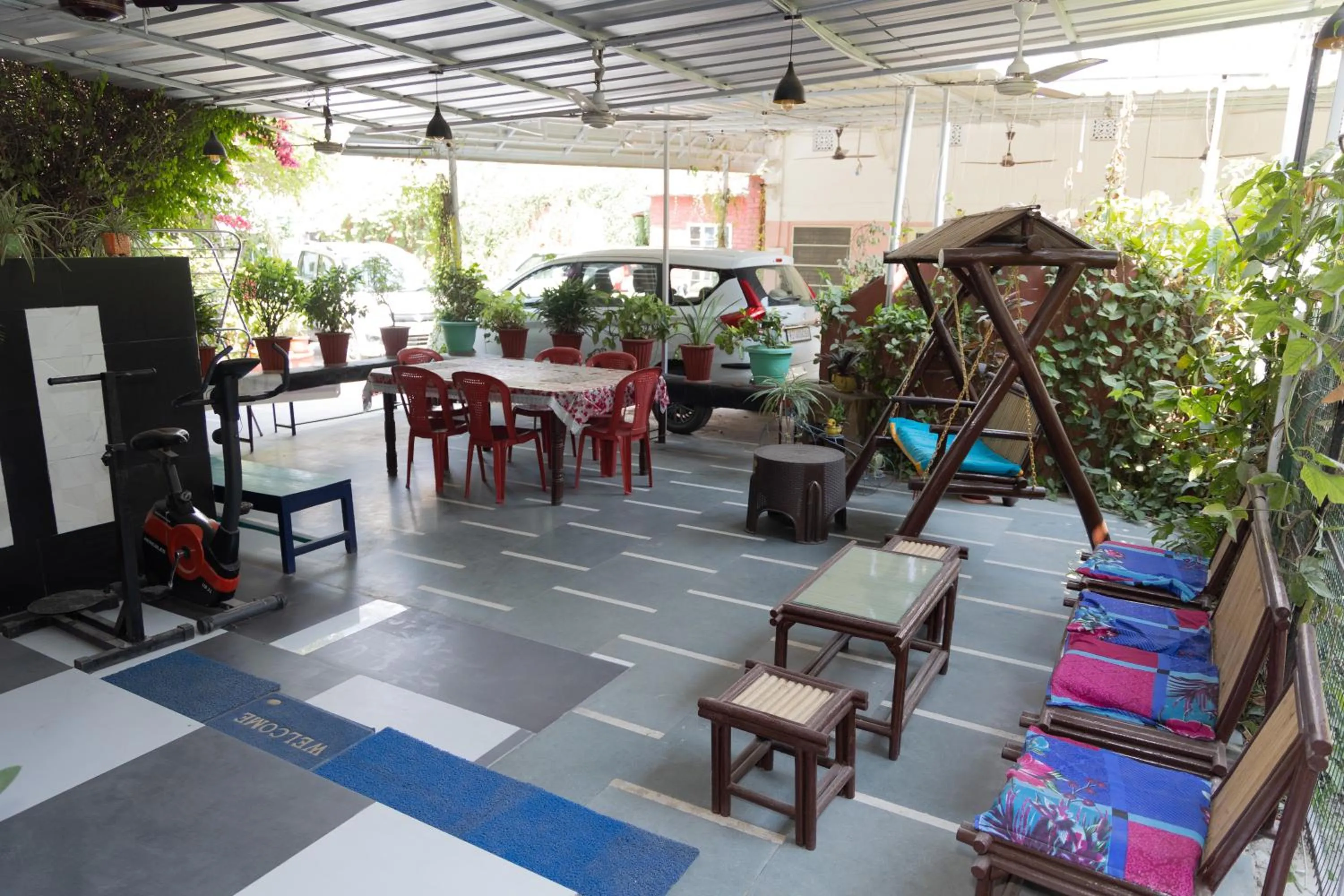 Living room in Homestay Urmil Basant